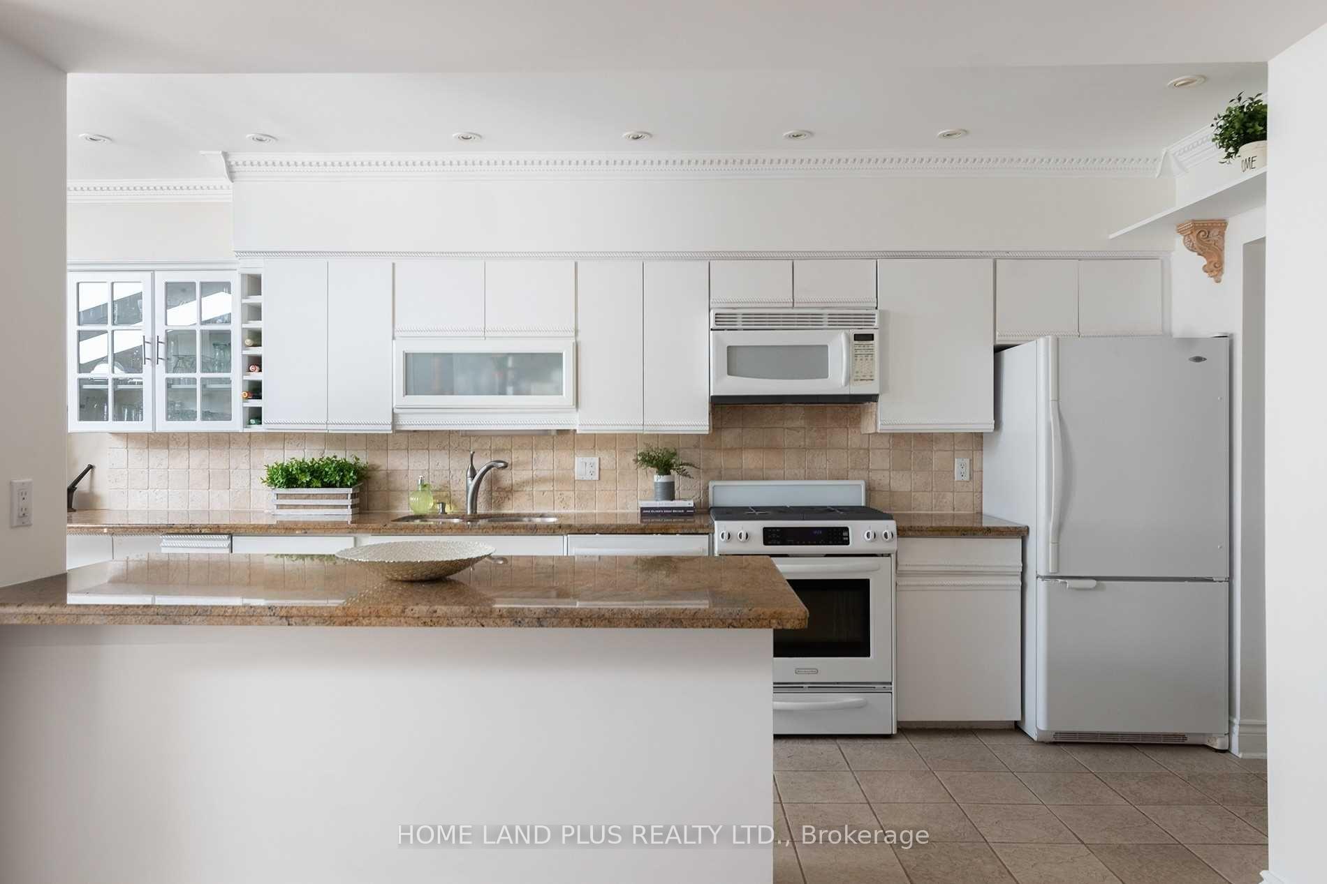 Photo 6 of 45 Marmot Street, Toronto, Mount Pleasant East — HOMEH