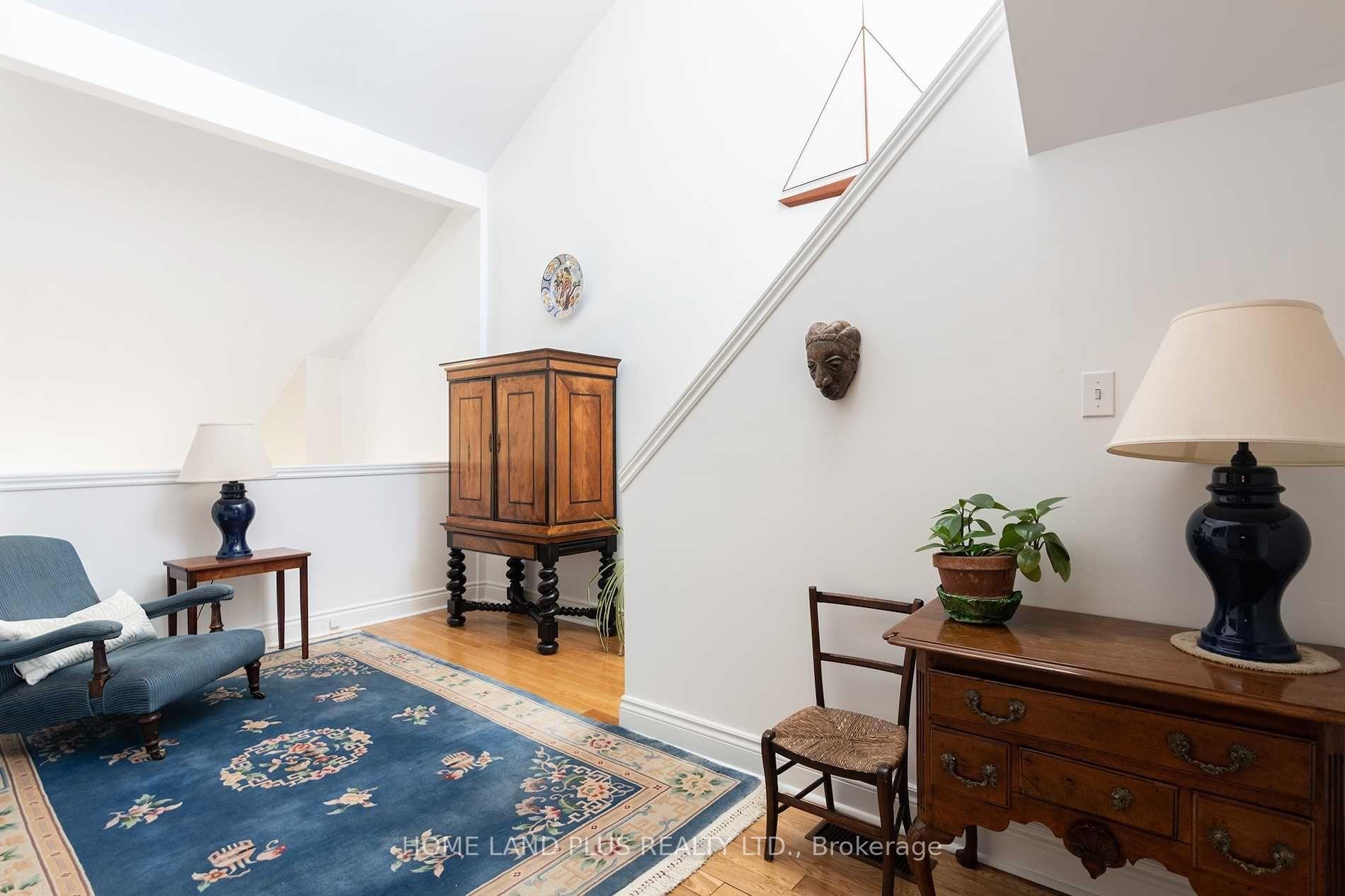 Photo 9 of 45 Marmot Street, Toronto, Mount Pleasant East — HOMEH