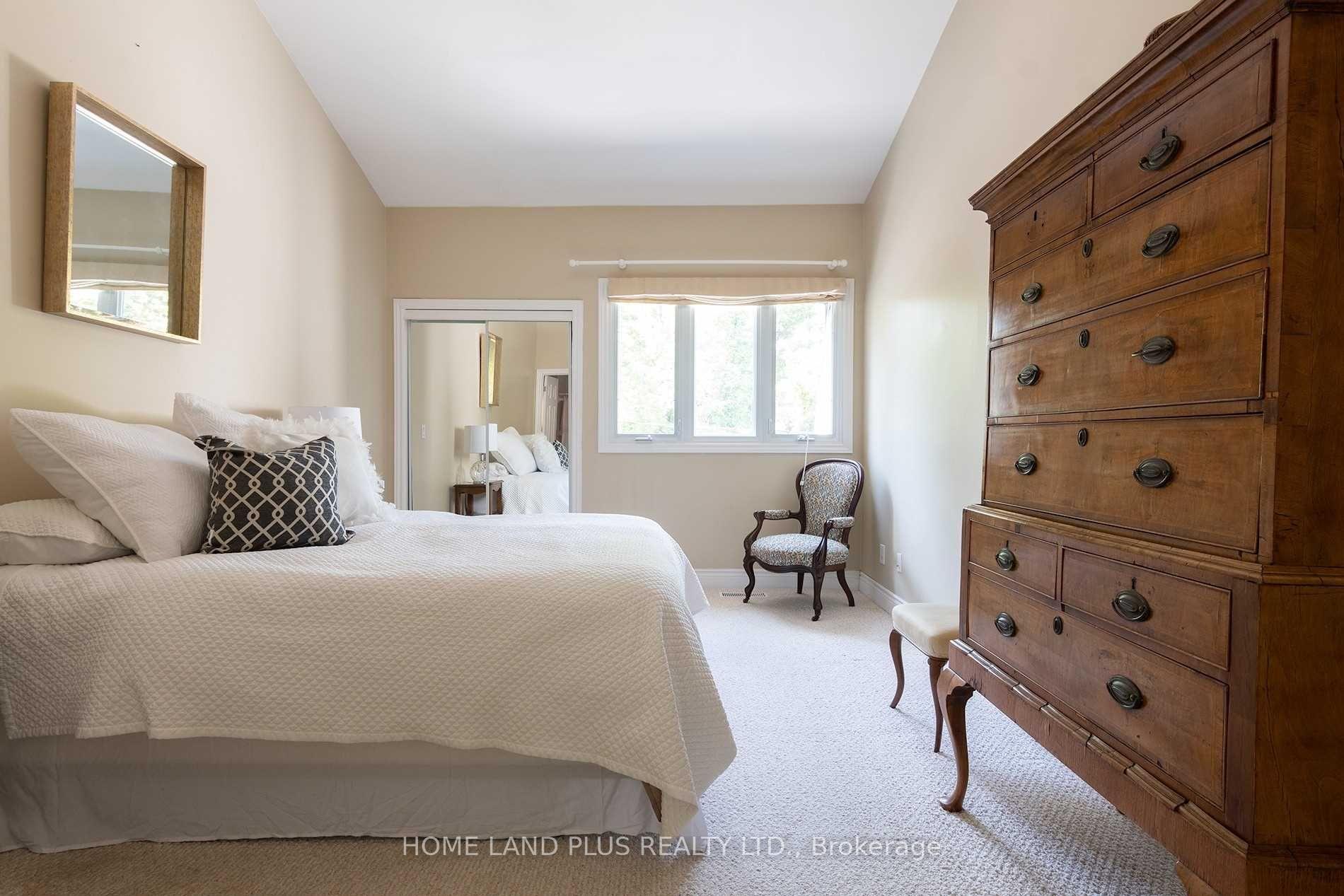Photo 10 of 45 Marmot Street, Toronto, Mount Pleasant East — HOMEH