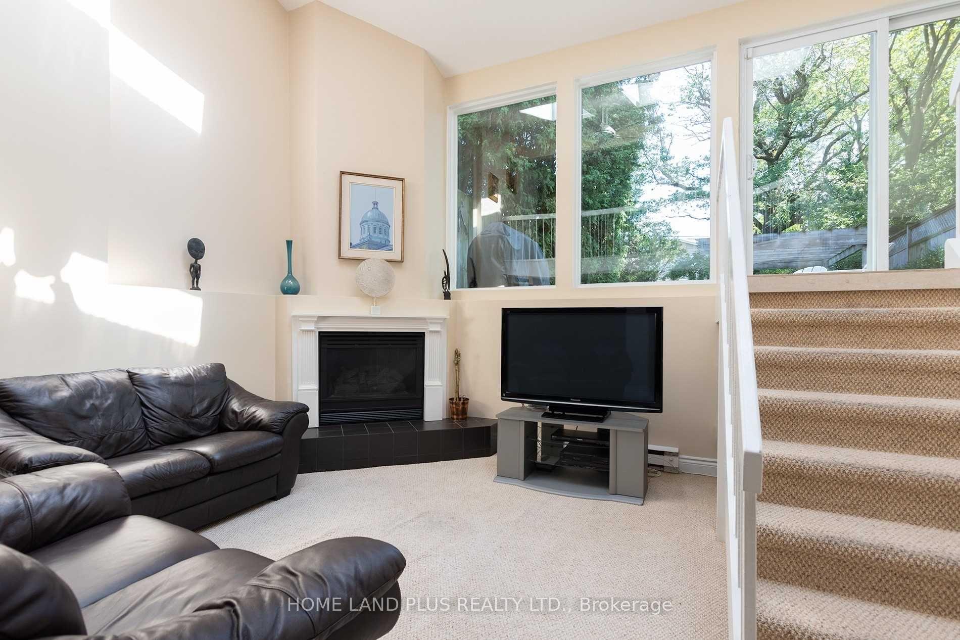 Photo 16 of 45 Marmot Street, Toronto, Mount Pleasant East — HOMEH