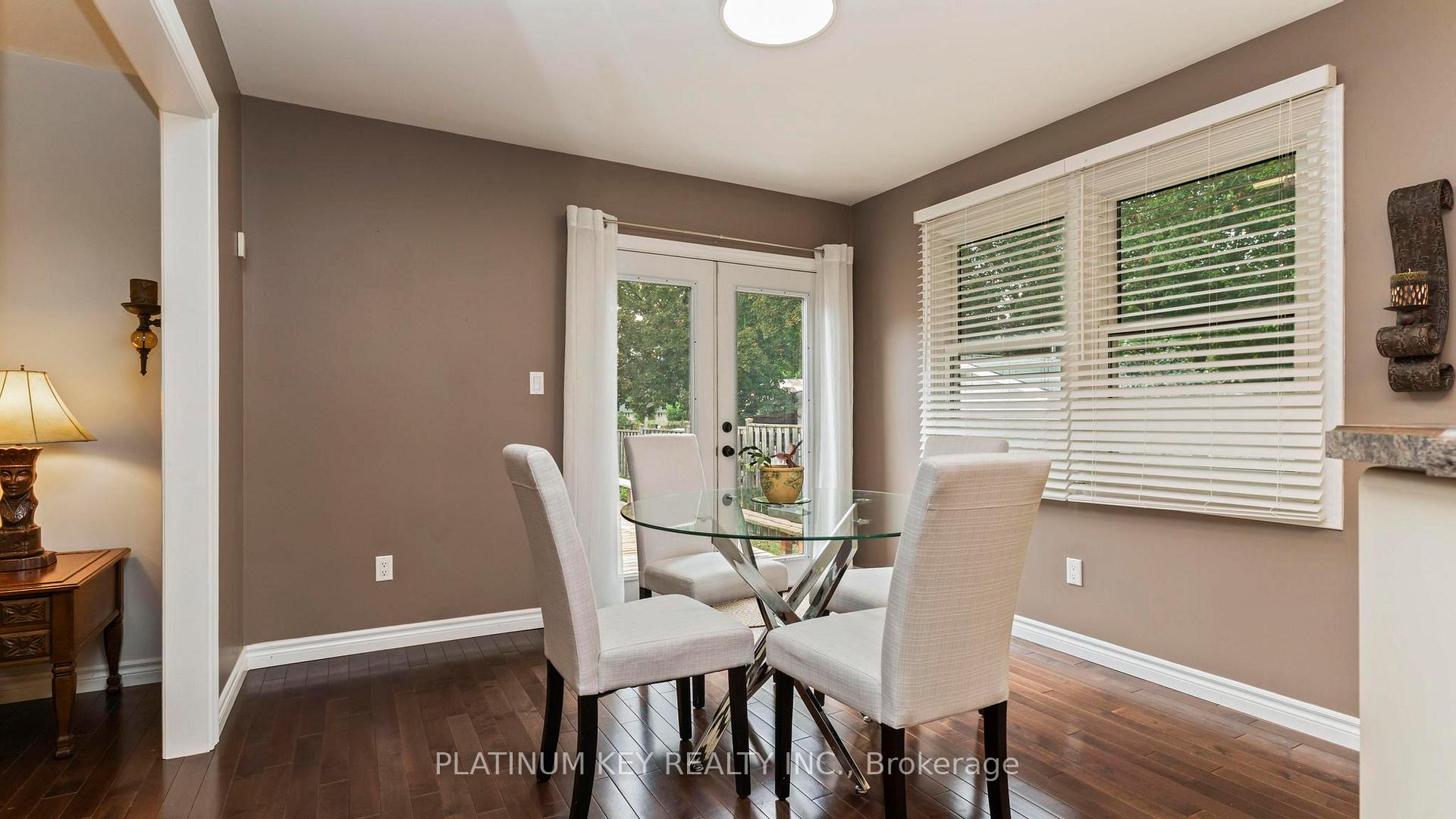 Photo 9 of 688 John Street, Strathroy-Caradoc, Mount Brydges — HOMEH