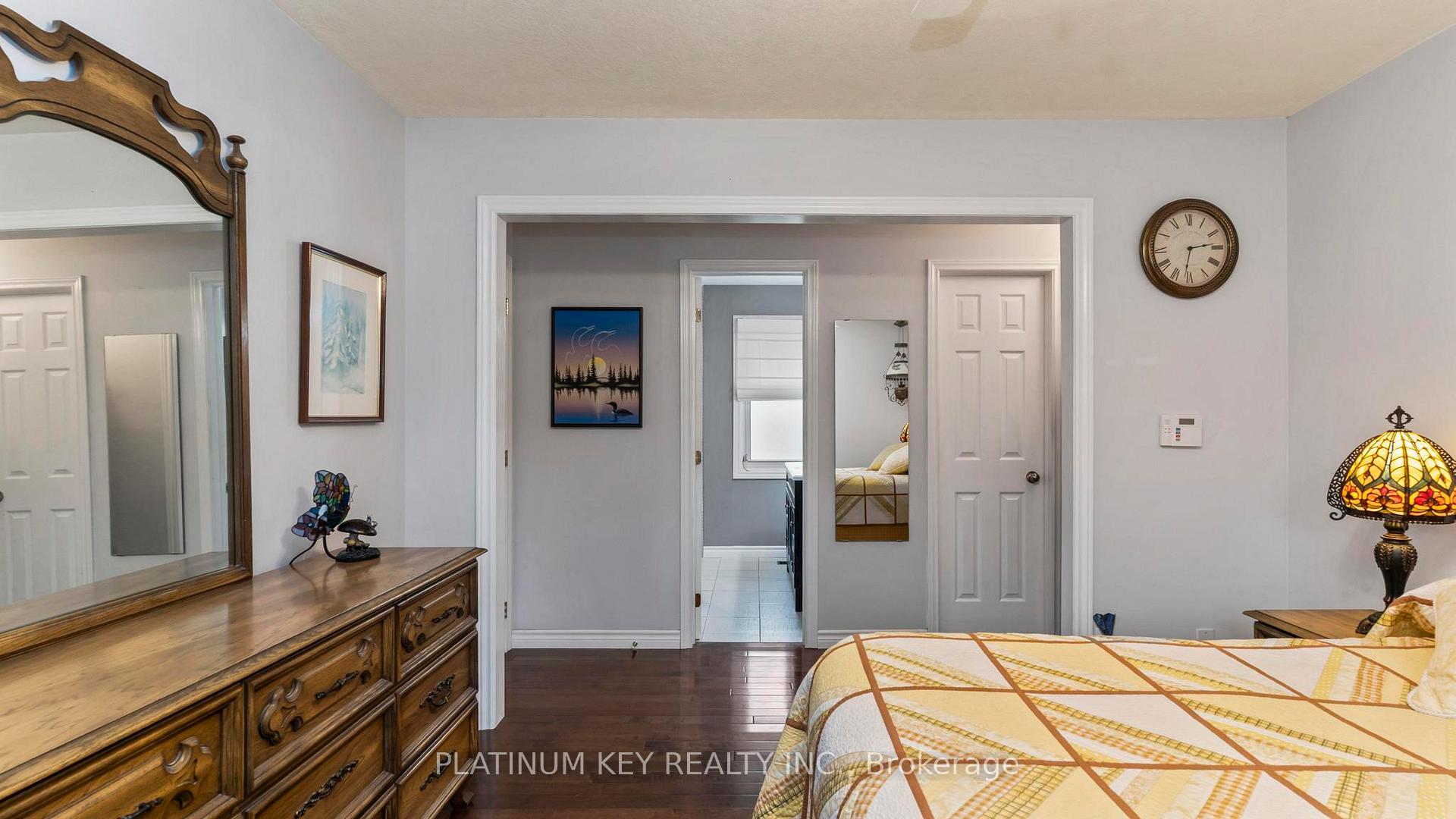 Photo 13 of 688 John Street, Strathroy-Caradoc, Mount Brydges — HOMEH