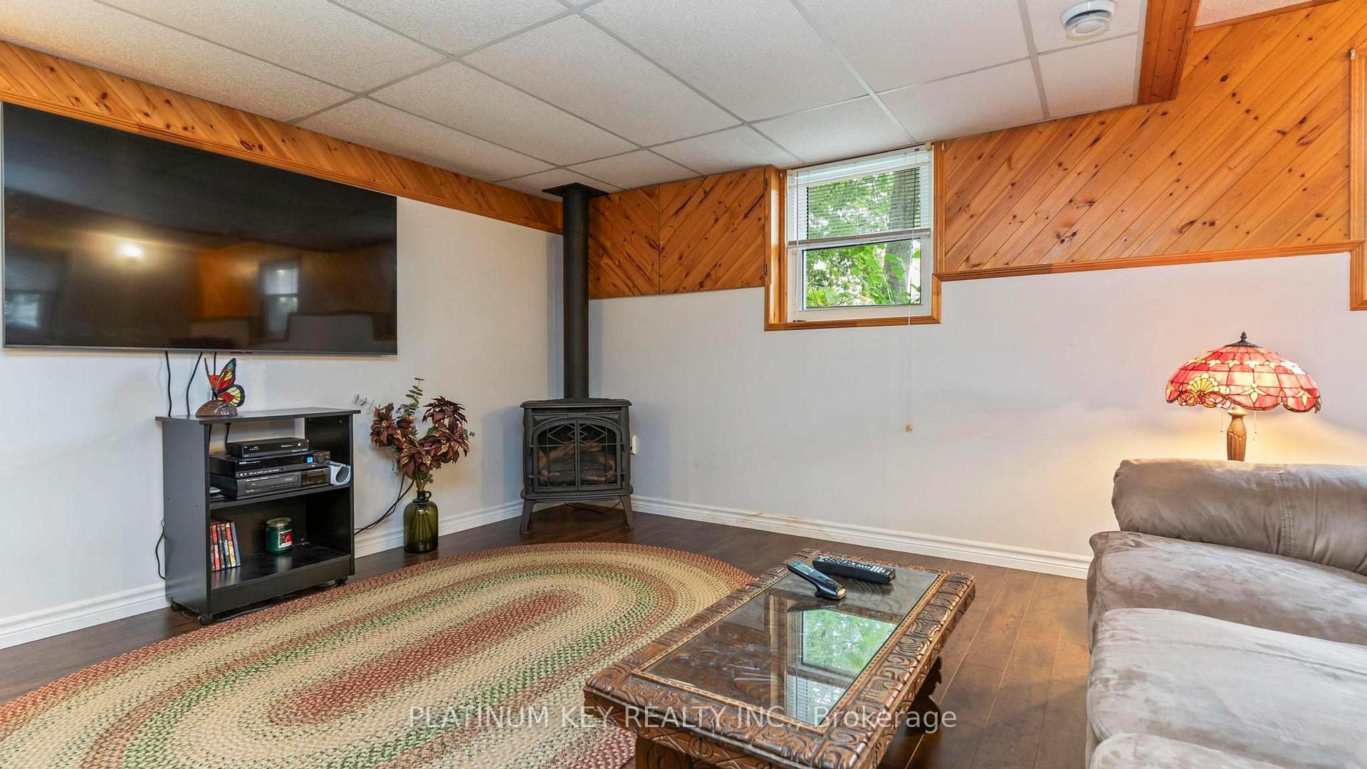 Photo 18 of 688 John Street, Strathroy-Caradoc, Mount Brydges — HOMEH