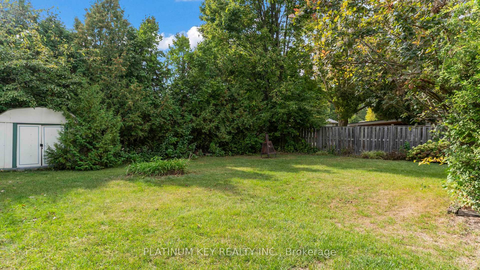 Photo 26 of 688 John Street, Strathroy-Caradoc, Mount Brydges — HOMEH