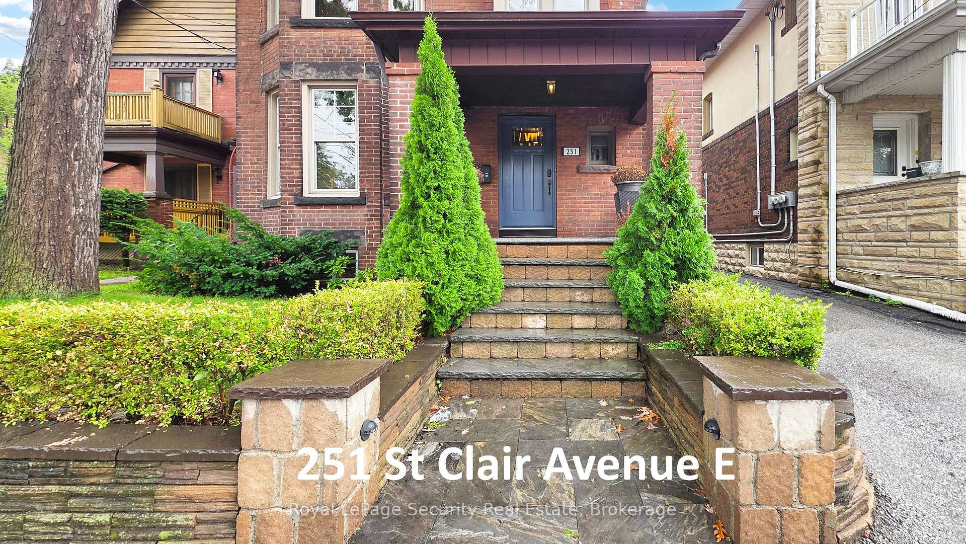 Photo 3 of 251 St Clair Avenue E, Toronto, Rosedale-Moore Park — HOMEH