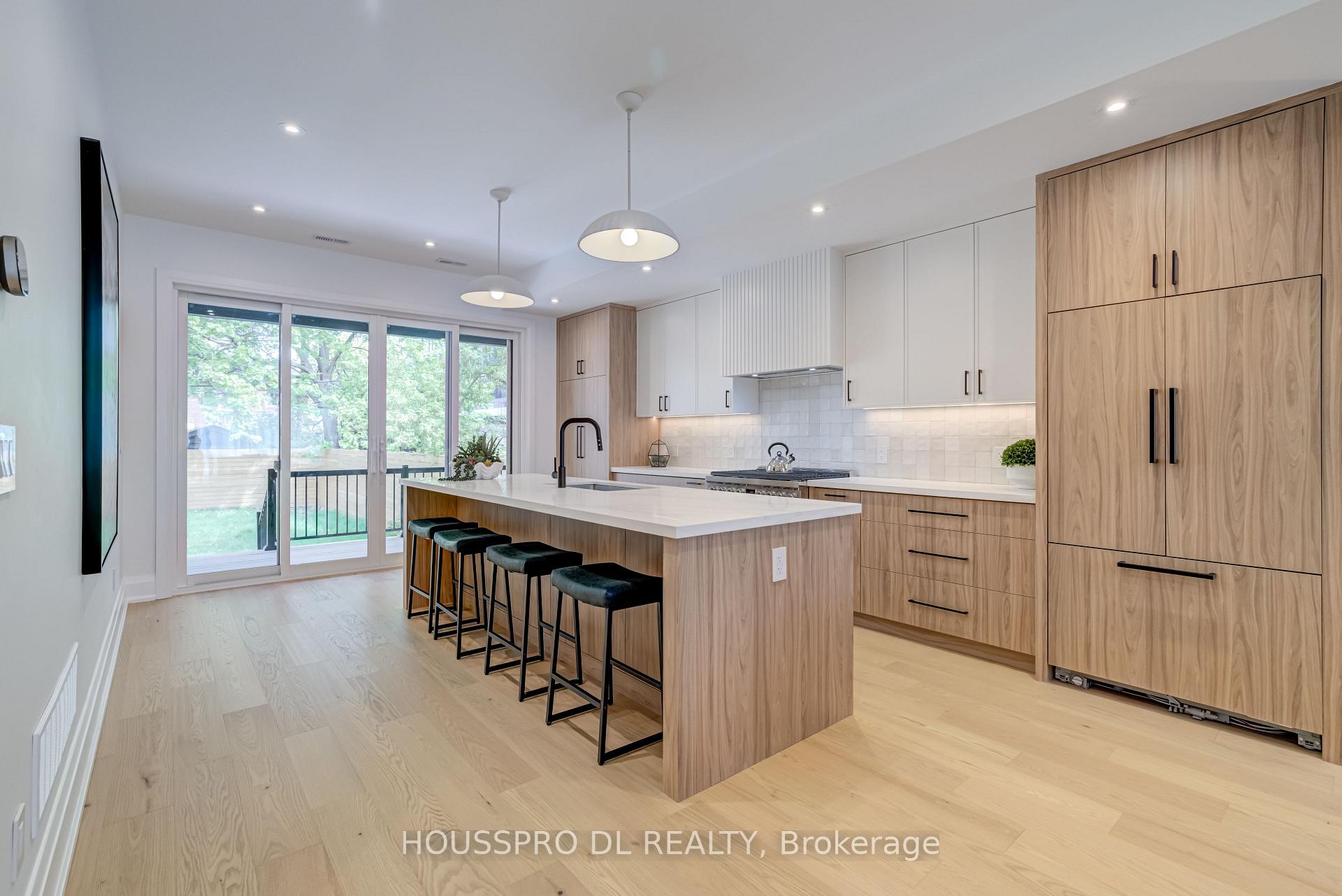Photo 11 of 718 Hillsdale Avenue E, Toronto, Mount Pleasant East — HOMEH