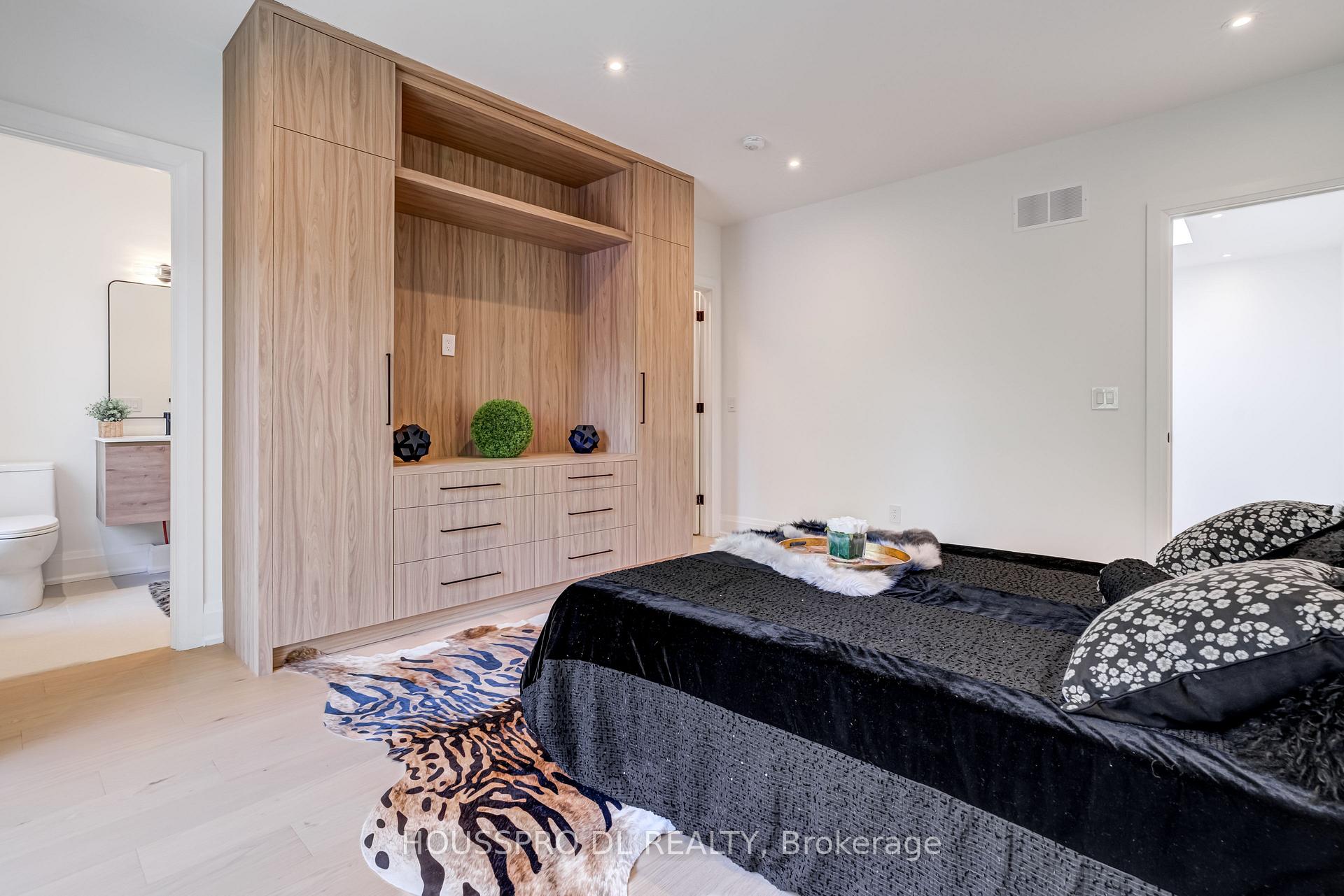 Photo 21 of 718 Hillsdale Avenue E, Toronto, Mount Pleasant East — HOMEH