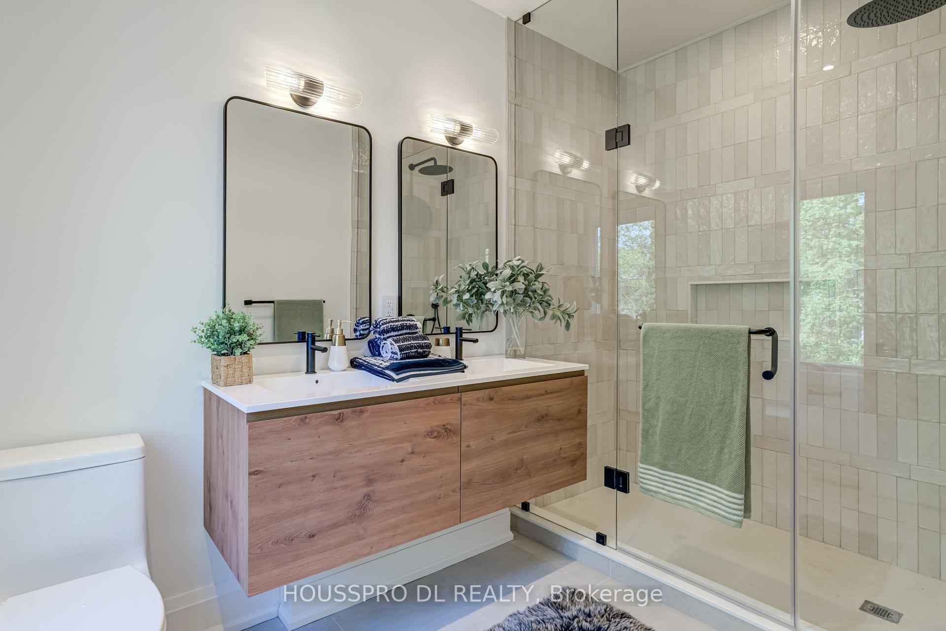 Photo 23 of 718 Hillsdale Avenue E, Toronto, Mount Pleasant East — HOMEH