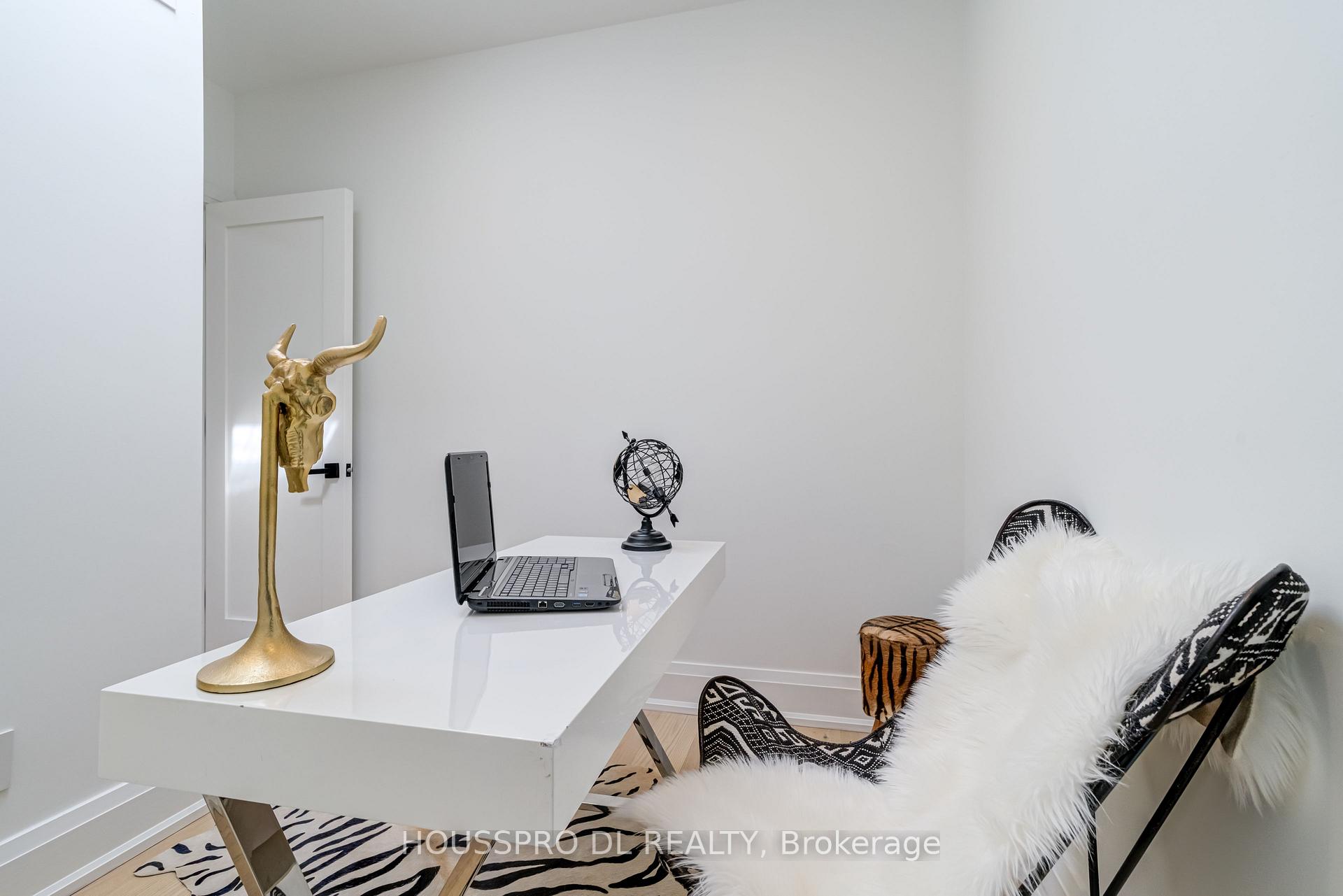 Photo 25 of 718 Hillsdale Avenue E, Toronto, Mount Pleasant East — HOMEH