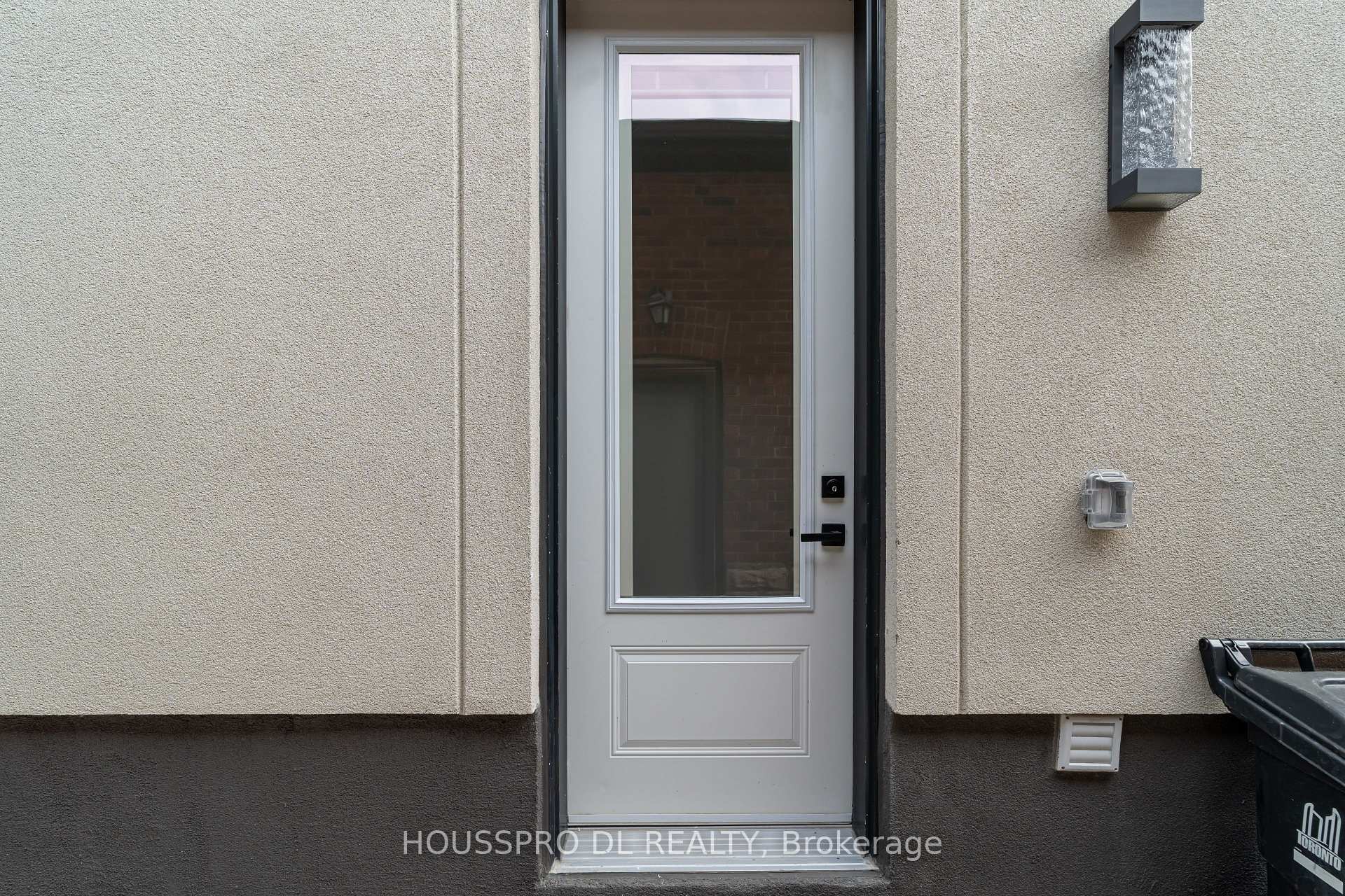 Photo 36 of 718 Hillsdale Avenue E, Toronto, Mount Pleasant East — HOMEH