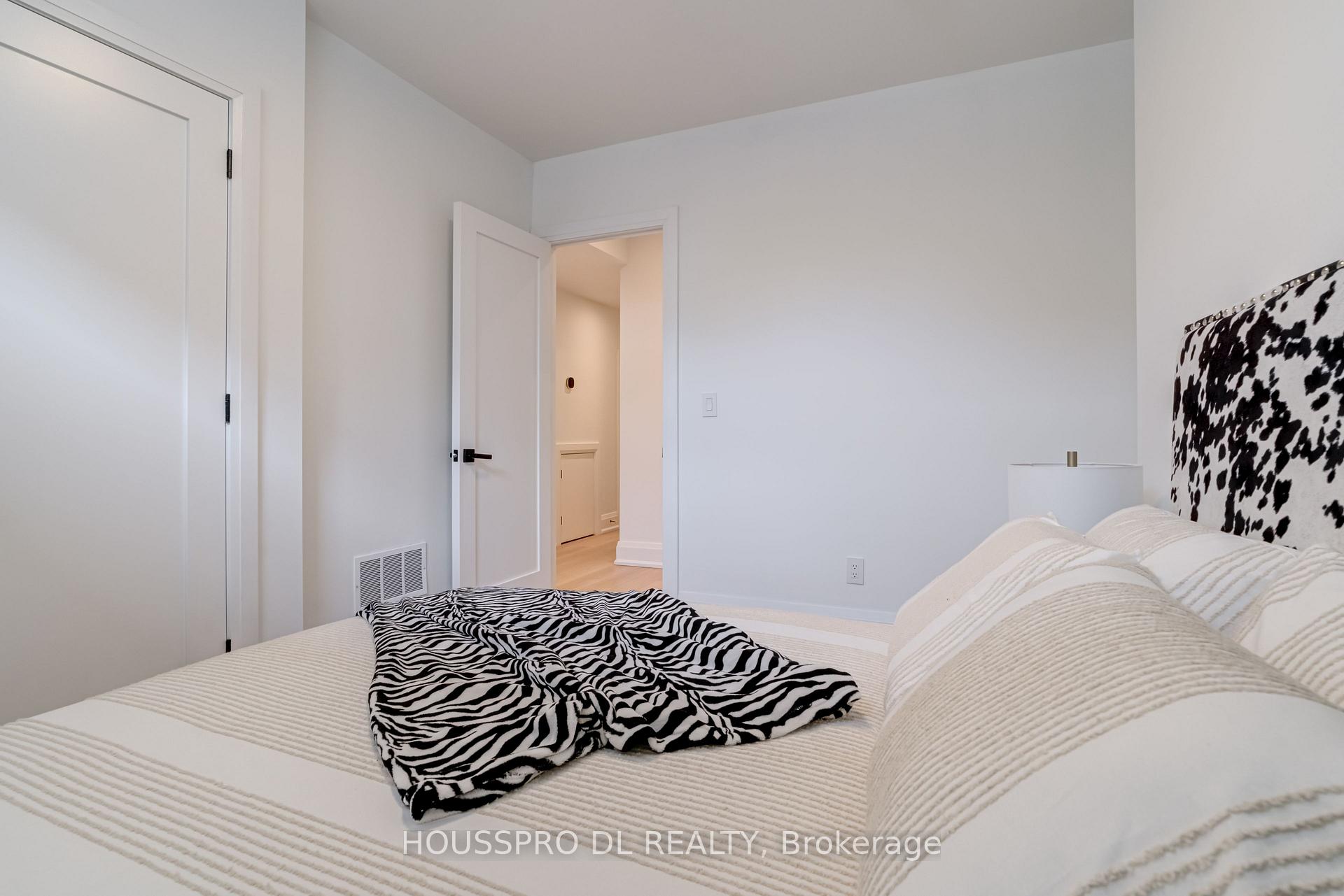 Photo 47 of 718 Hillsdale Avenue E, Toronto, Mount Pleasant East — HOMEH