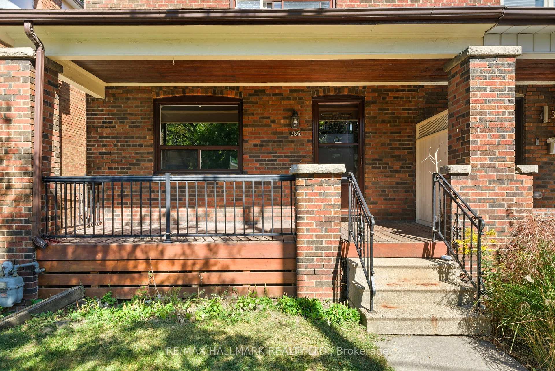 Photo 5 of 386 Belsize Drive, Toronto, Mount Pleasant East — HOMEH