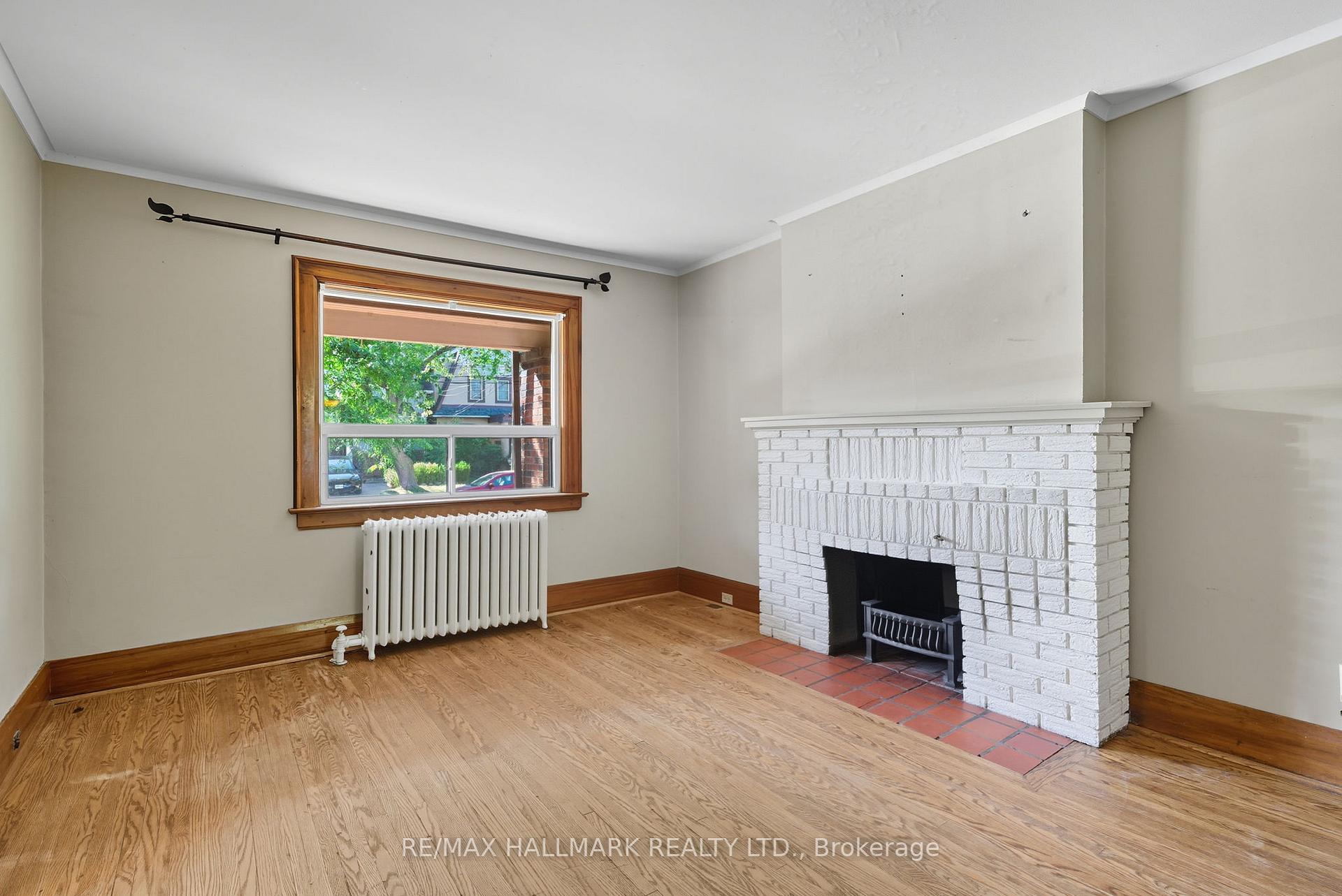 Photo 10 of 386 Belsize Drive, Toronto, Mount Pleasant East — HOMEH