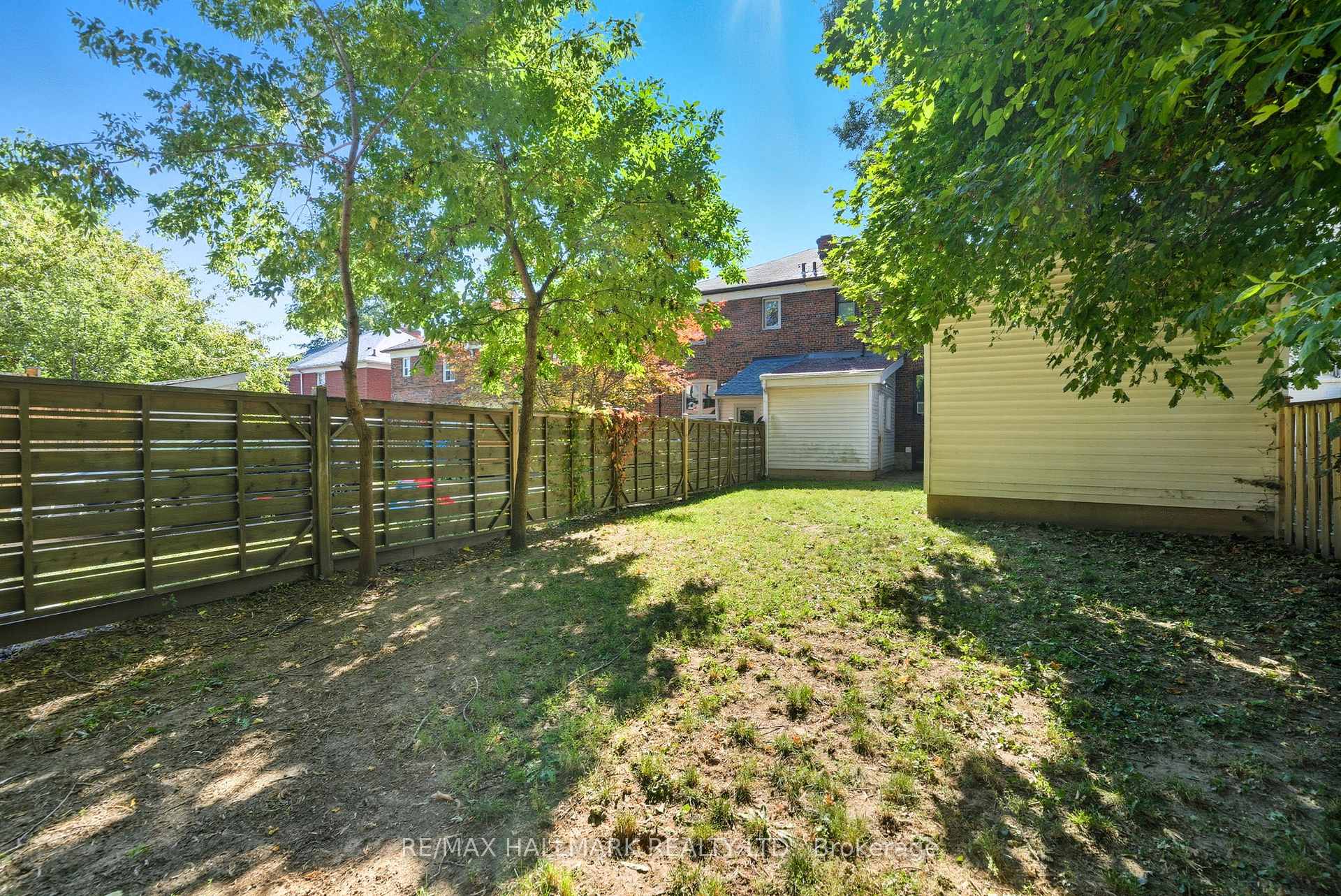 Photo 36 of 386 Belsize Drive, Toronto, Mount Pleasant East — HOMEH