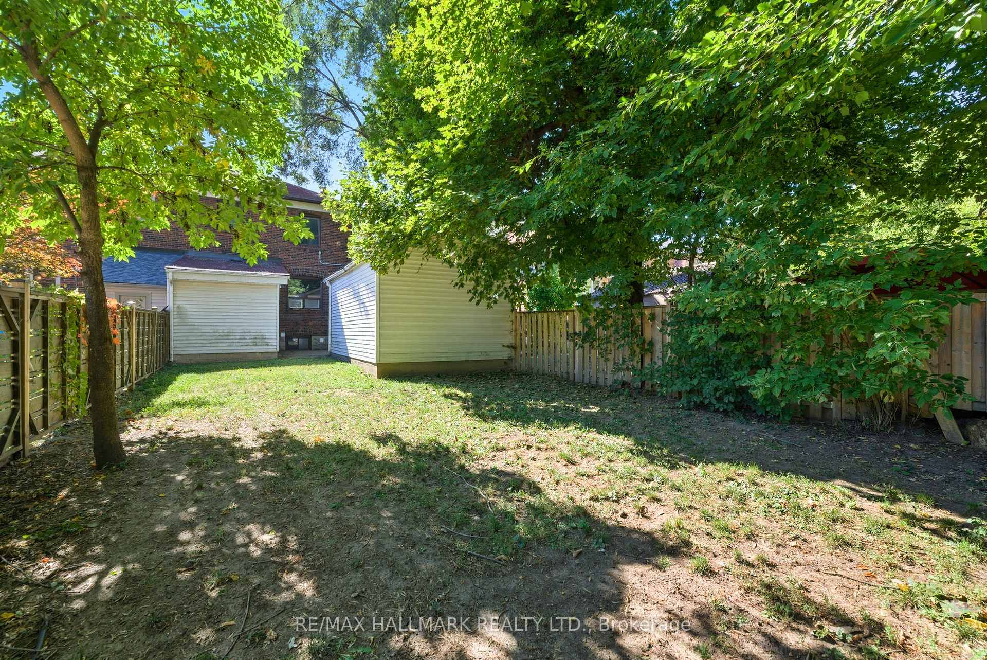 Photo 37 of 386 Belsize Drive, Toronto, Mount Pleasant East — HOMEH