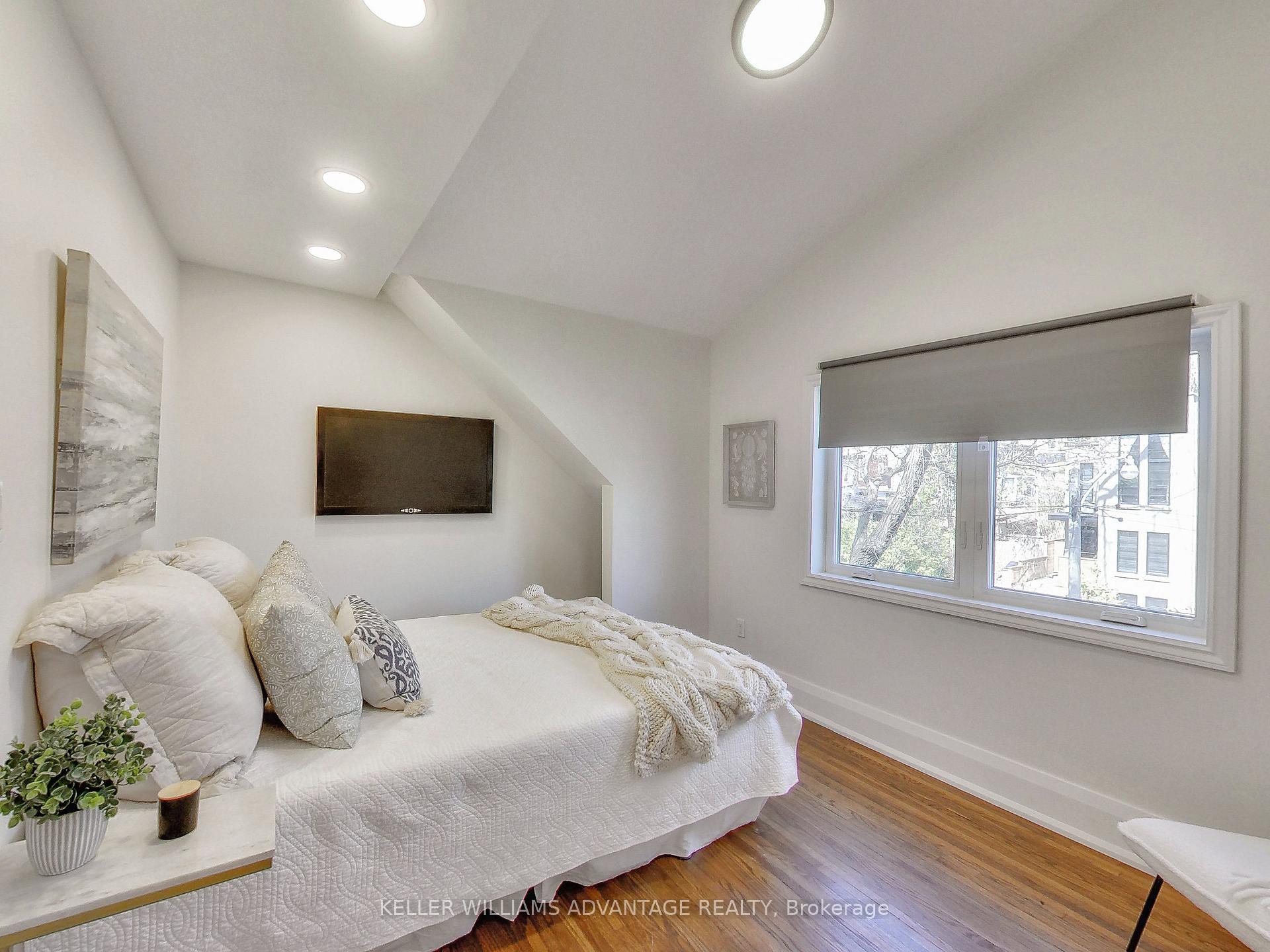 Photo 24 of 59 Corley Avenue, Toronto, East End-Danforth — HOMEH