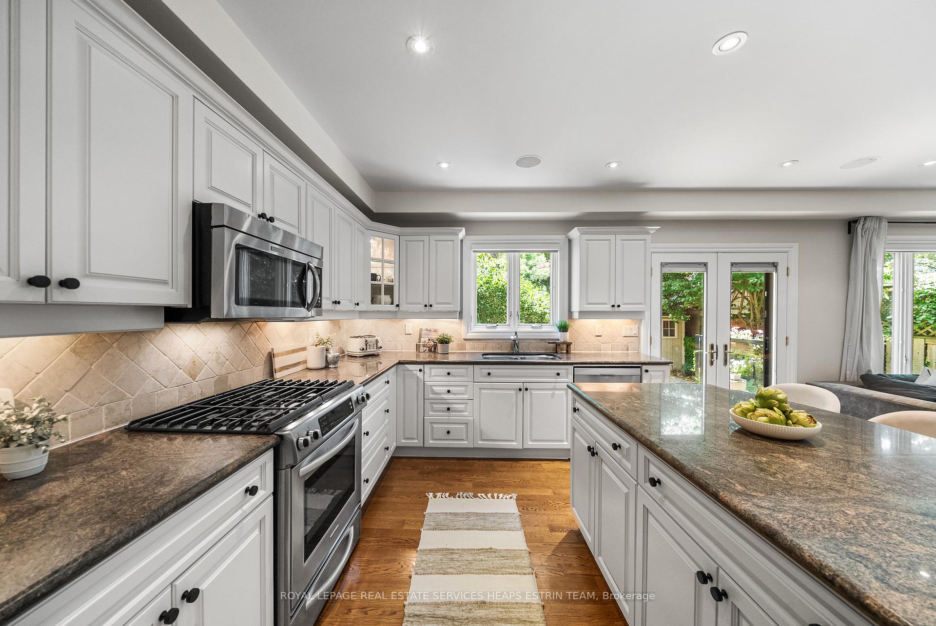 Photo 11 of 43 Randolph Road, Toronto, Leaside — HOMEH