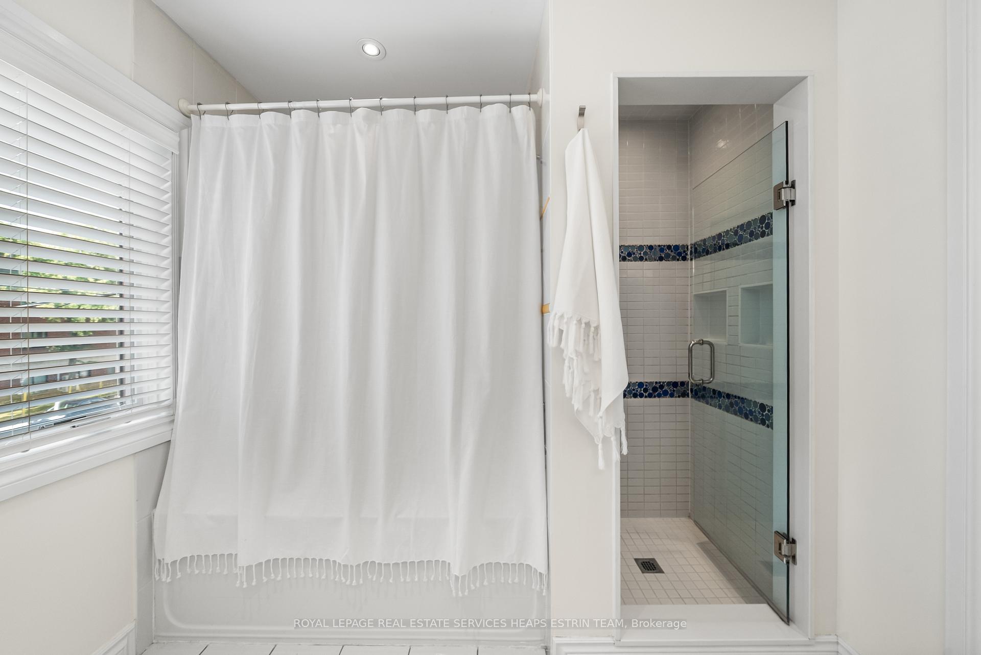 Photo 25 of 43 Randolph Road, Toronto, Leaside — HOMEH