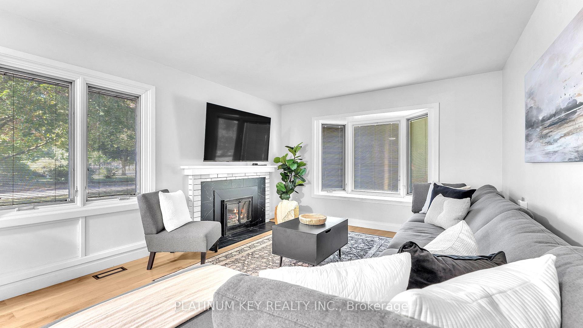 Photo 6 of 112 Ontario Street, Strathroy-Caradoc, SW — HOMEH