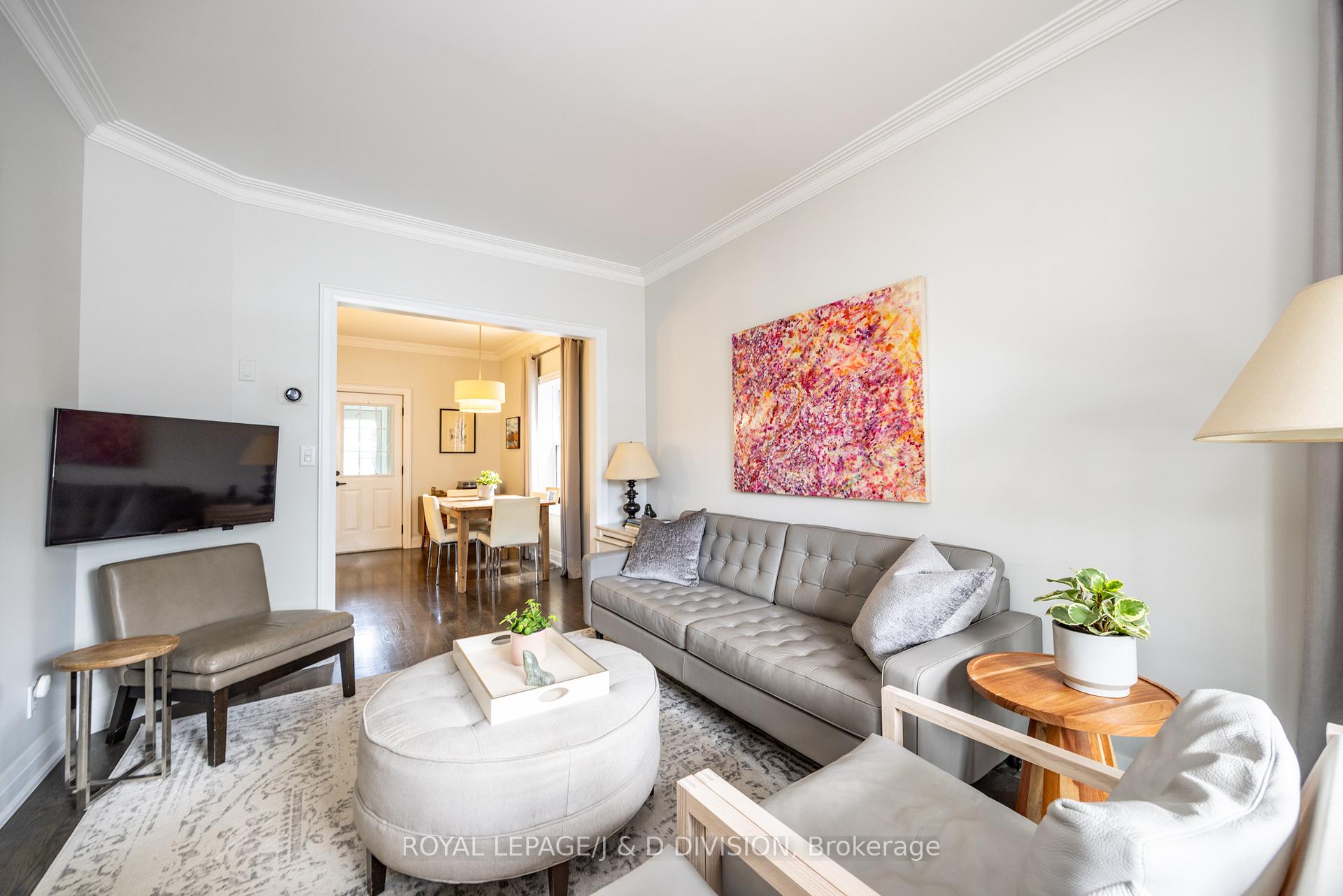 Photo 7 of 1049 Mount Pleasant Road, Toronto, Mount Pleasant East — HOMEH