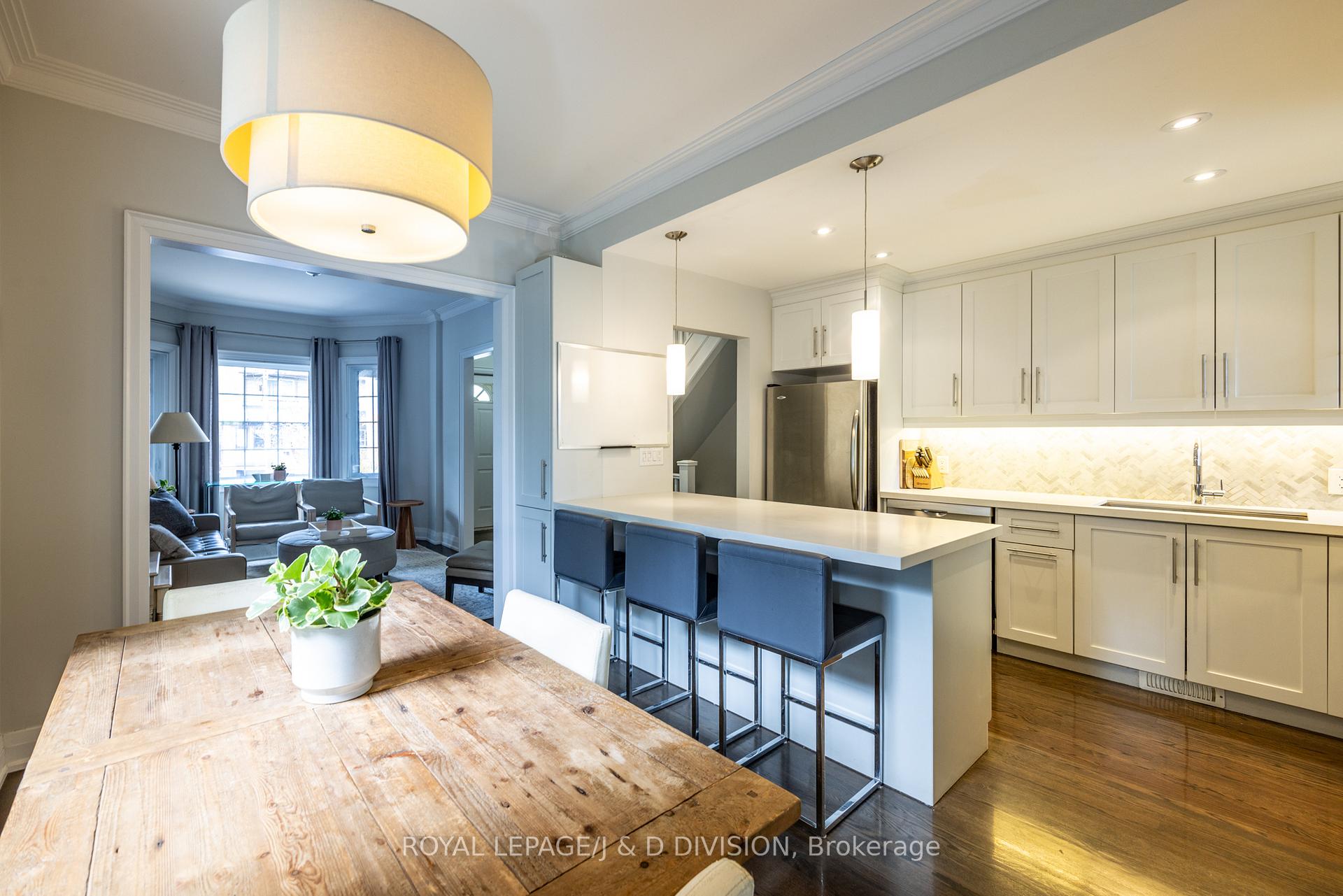 Photo 10 of 1049 Mount Pleasant Road, Toronto, Mount Pleasant East — HOMEH