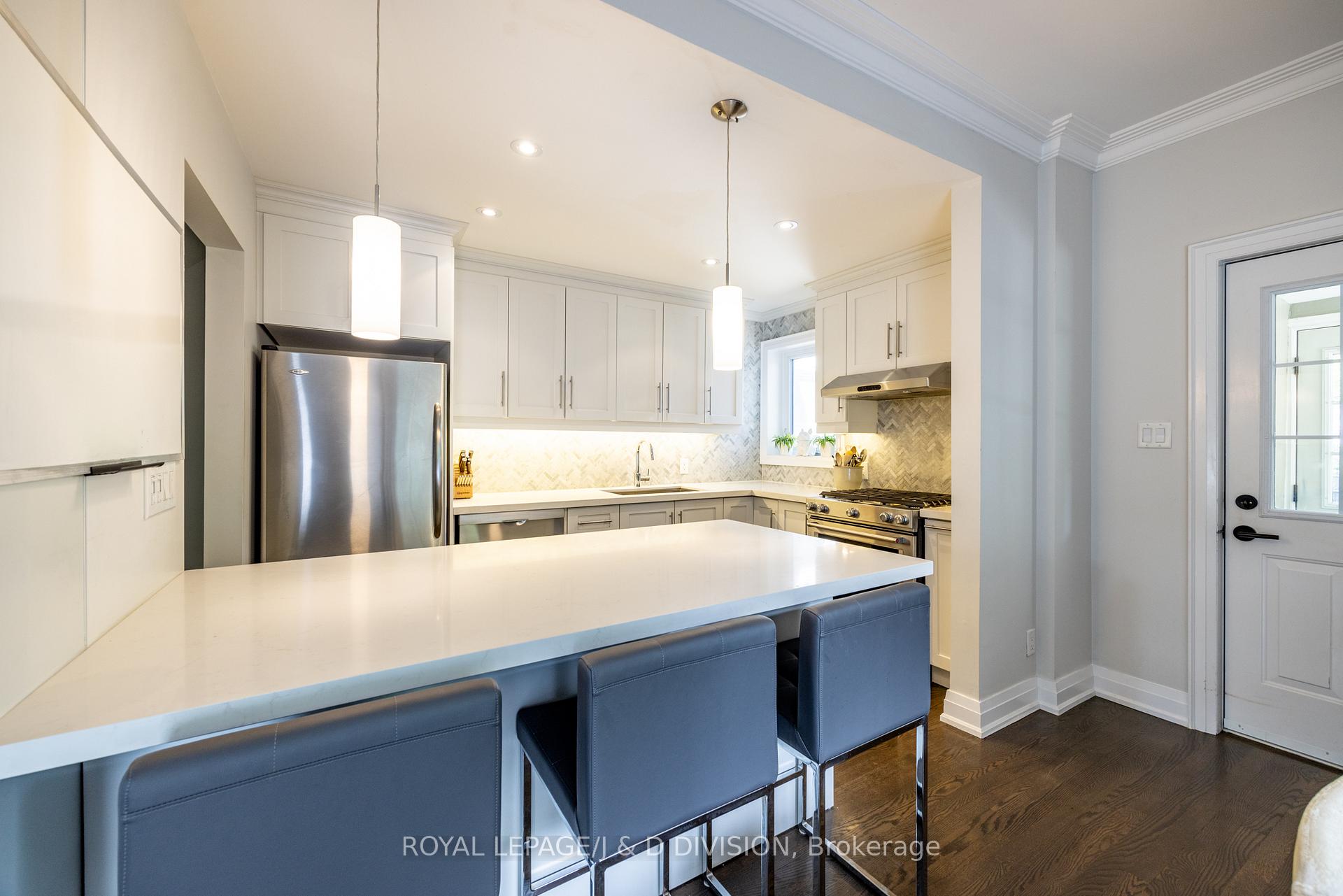 Photo 15 of 1049 Mount Pleasant Road, Toronto, Mount Pleasant East — HOMEH