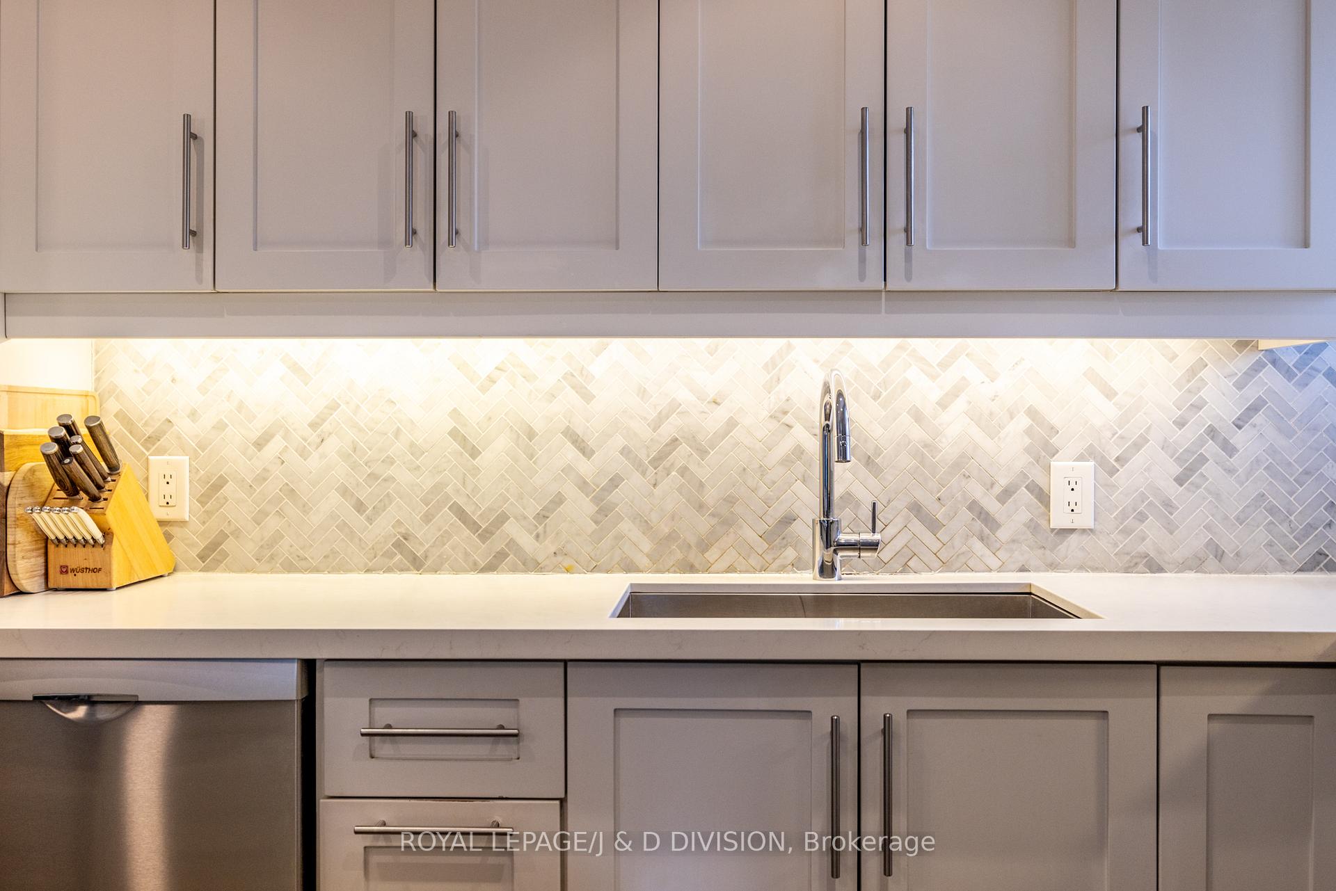 Photo 16 of 1049 Mount Pleasant Road, Toronto, Mount Pleasant East — HOMEH
