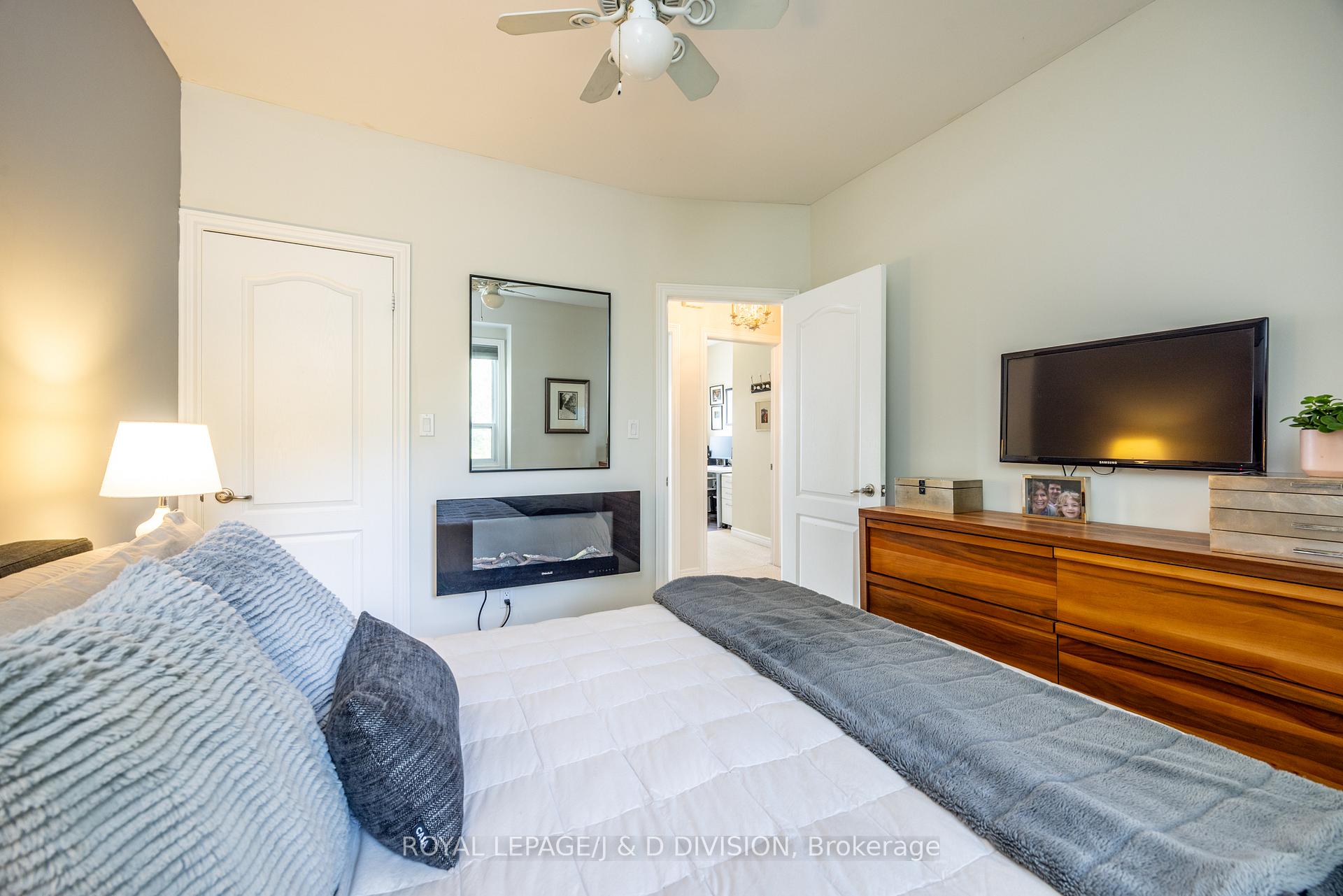 Photo 21 of 1049 Mount Pleasant Road, Toronto, Mount Pleasant East — HOMEH