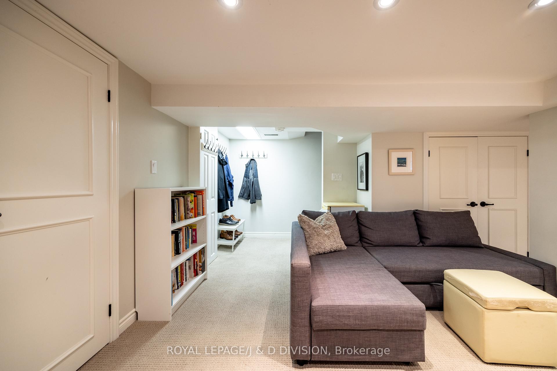 Photo 26 of 1049 Mount Pleasant Road, Toronto, Mount Pleasant East — HOMEH