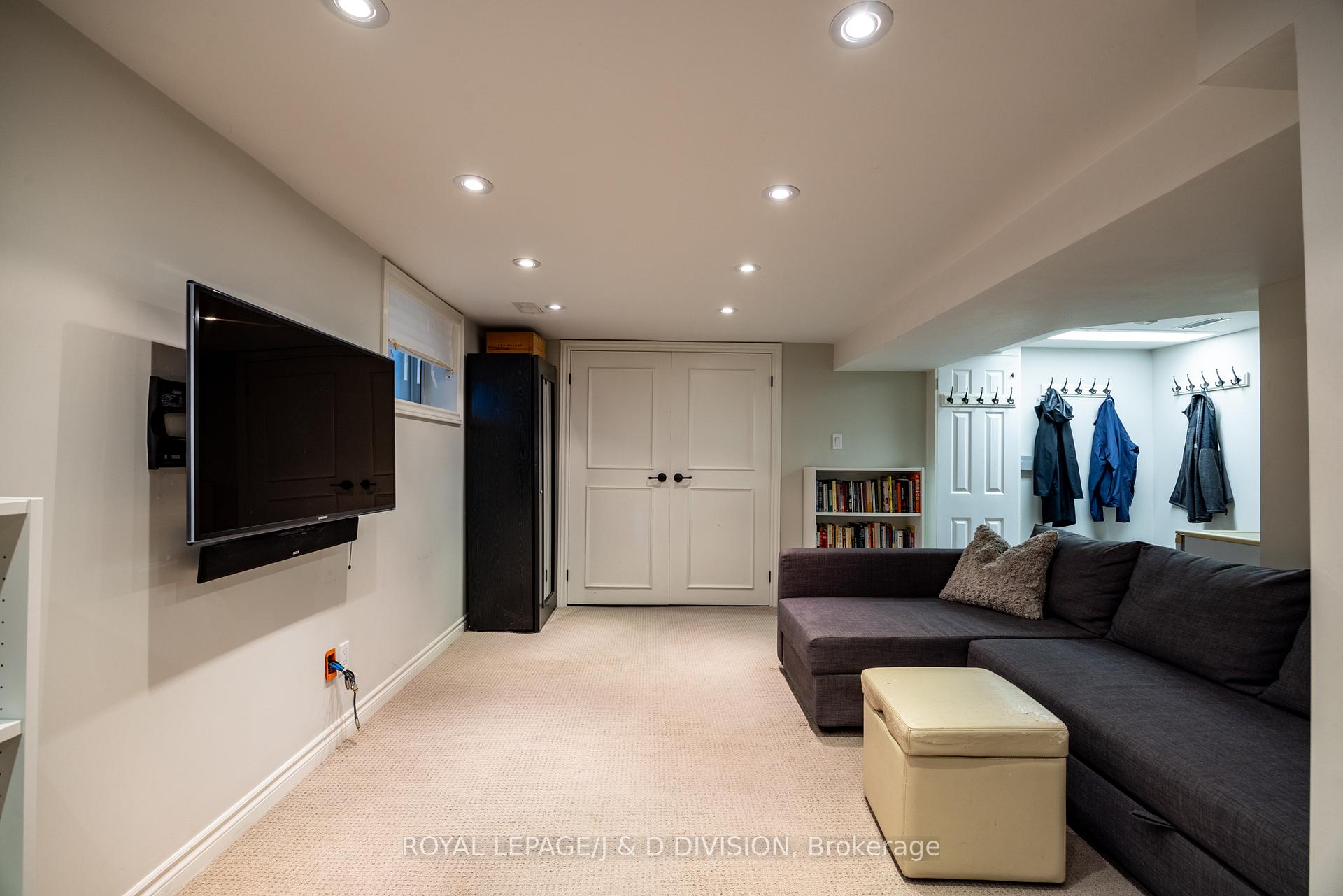 Photo 27 of 1049 Mount Pleasant Road, Toronto, Mount Pleasant East — HOMEH