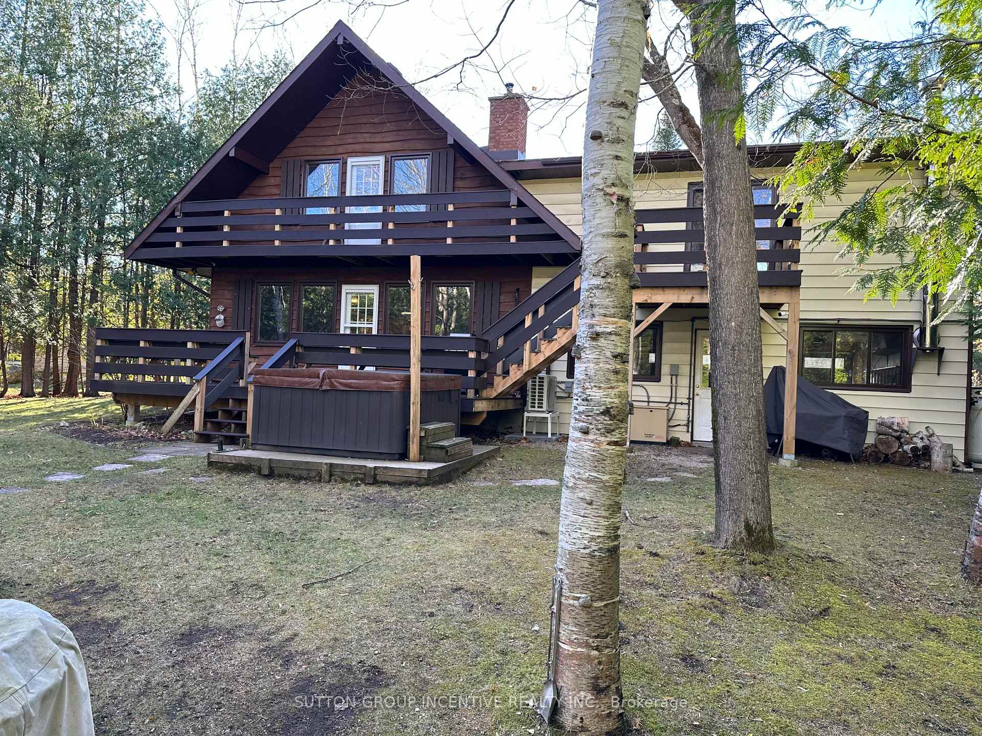 Photo 3 of 21 Coppercliff Crescent, Tiny, Rural Tiny — HOMEH