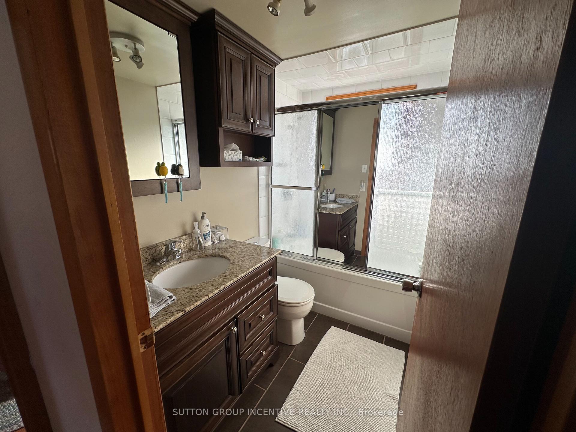 Photo 9 of 21 Coppercliff Crescent, Tiny, Rural Tiny — HOMEH