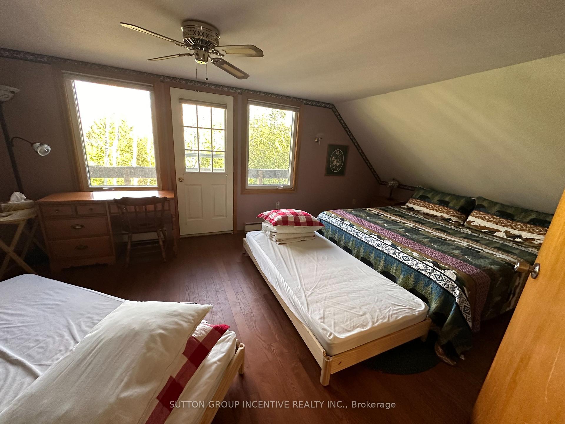 Photo 10 of 21 Coppercliff Crescent, Tiny, Rural Tiny — HOMEH