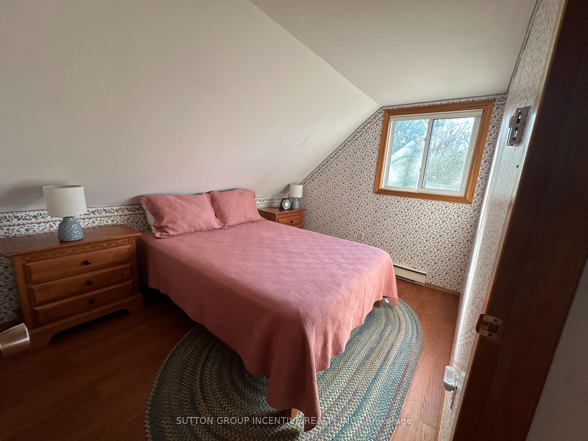 Photo 14 of 21 Coppercliff Crescent, Tiny, Rural Tiny — HOMEH