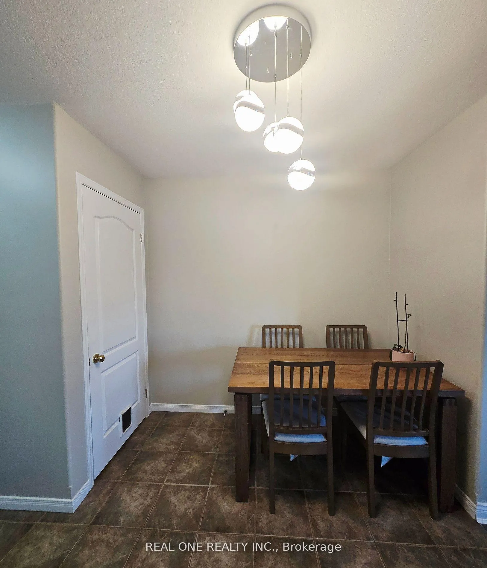 Photo 5 of 43 Shephard Avenue, New Tecumseth, Alliston — HOMEH