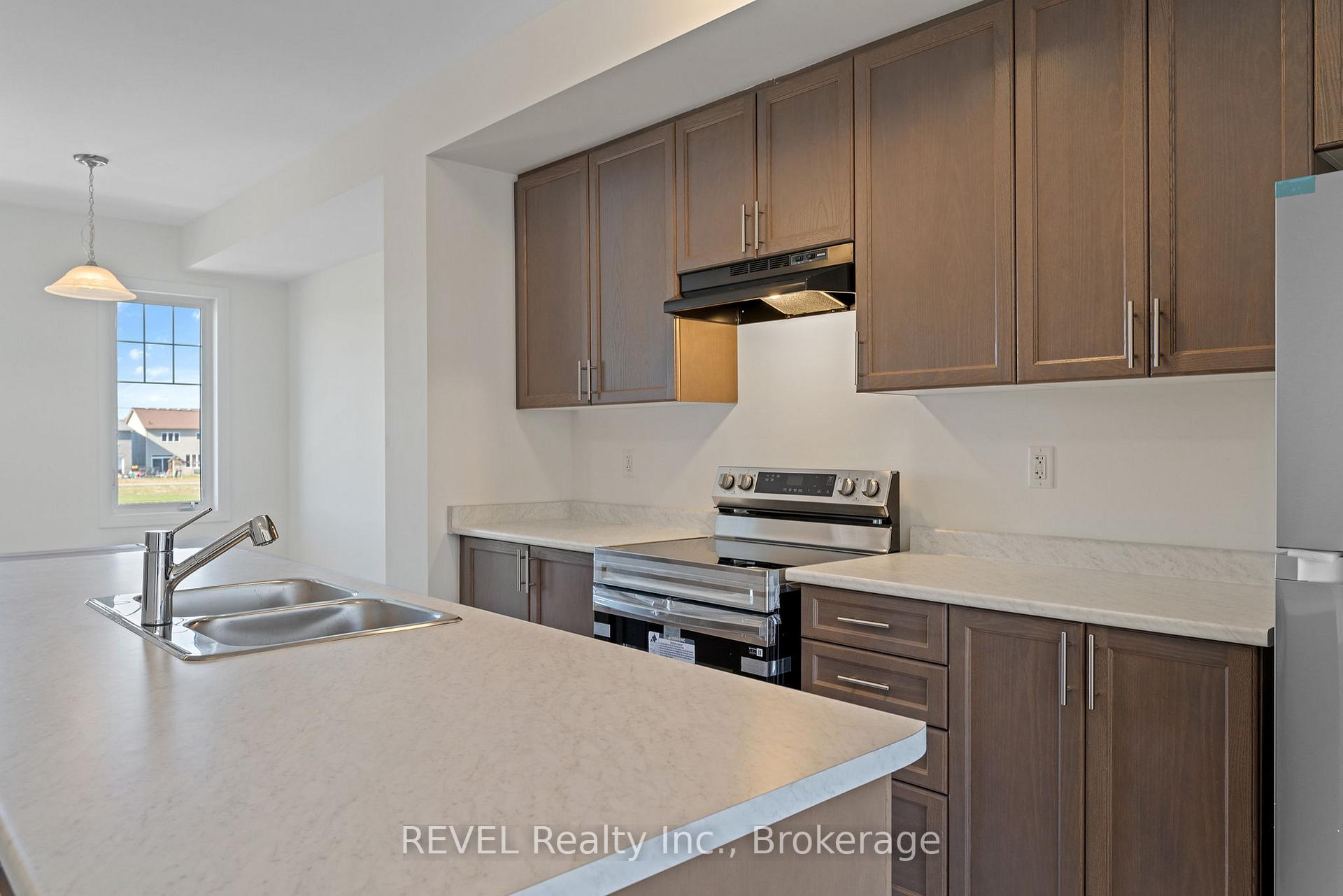 Photo 7 of 39 Lilac Lane, Springwater, Midhurst — HOMEH