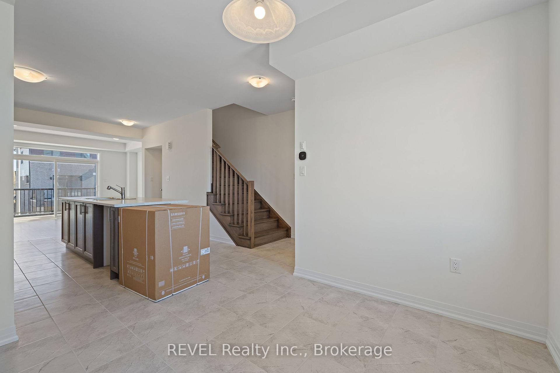 Photo 10 of 39 Lilac Lane, Springwater, Midhurst — HOMEH