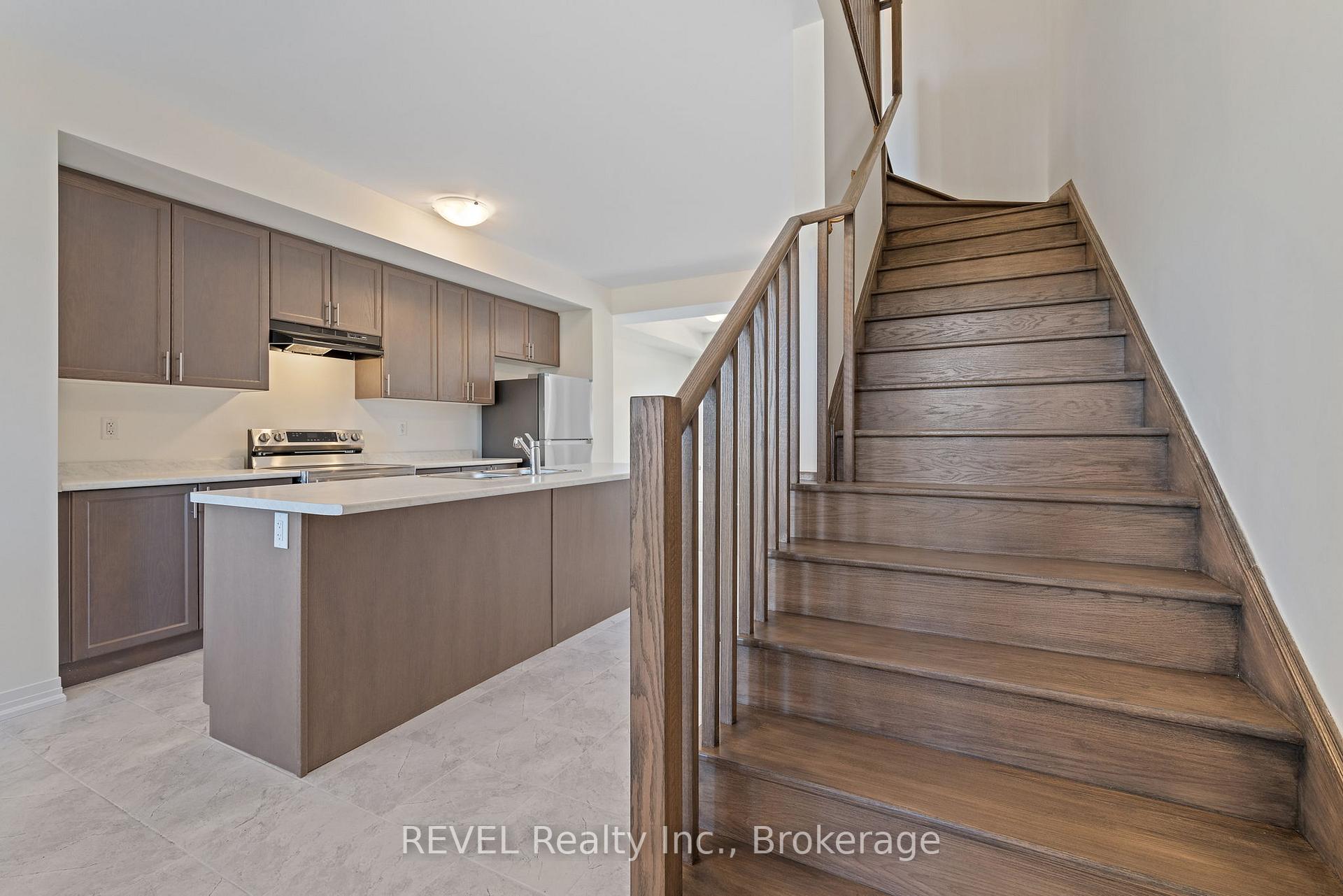 Photo 11 of 39 Lilac Lane, Springwater, Midhurst — HOMEH