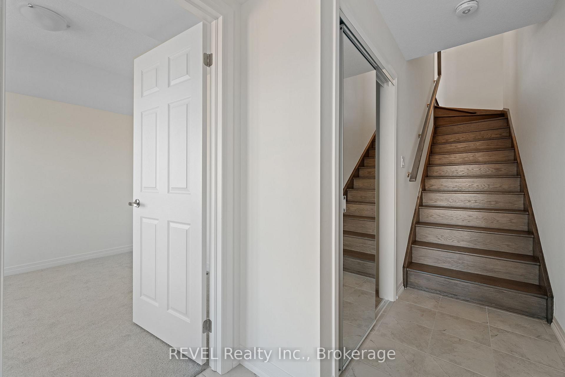 Photo 15 of 39 Lilac Lane, Springwater, Midhurst — HOMEH