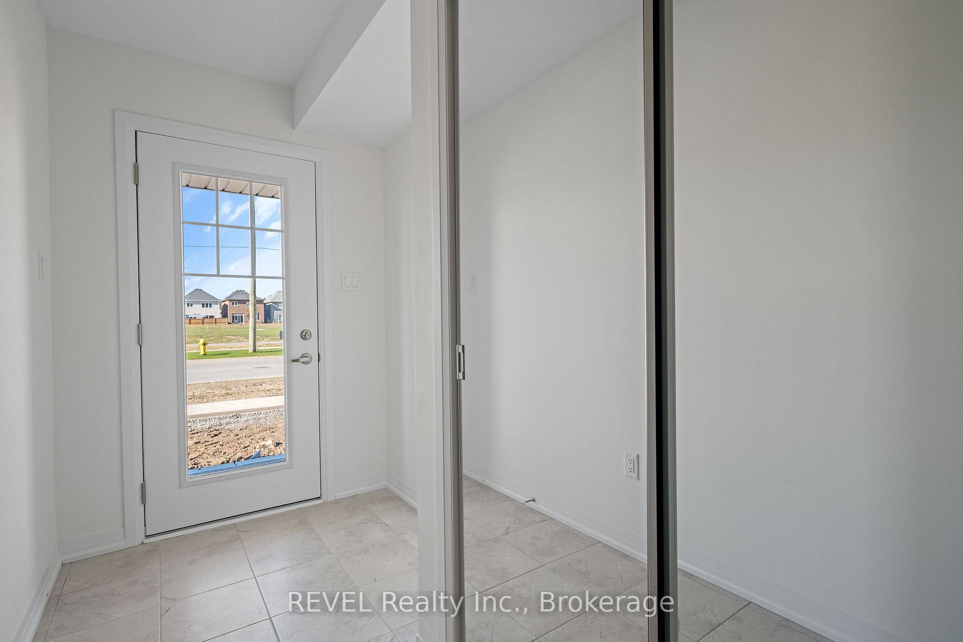 Photo 18 of 39 Lilac Lane, Springwater, Midhurst — HOMEH