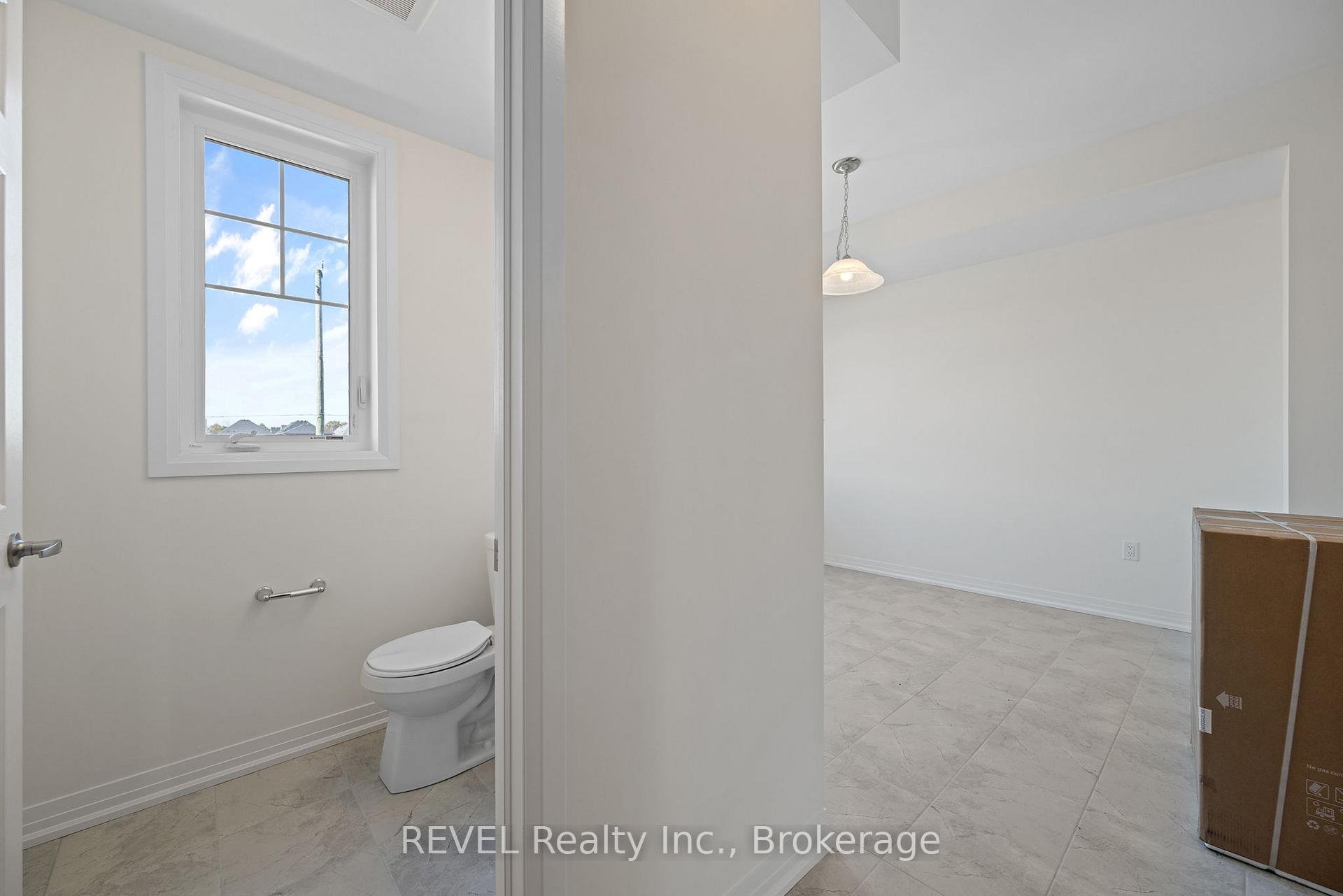 Photo 20 of 39 Lilac Lane, Springwater, Midhurst — HOMEH