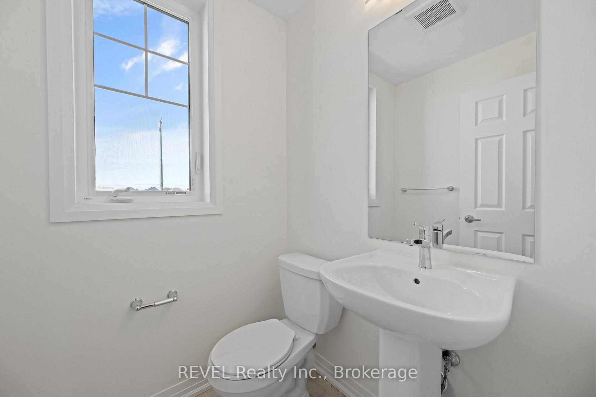 Photo 21 of 39 Lilac Lane, Springwater, Midhurst — HOMEH