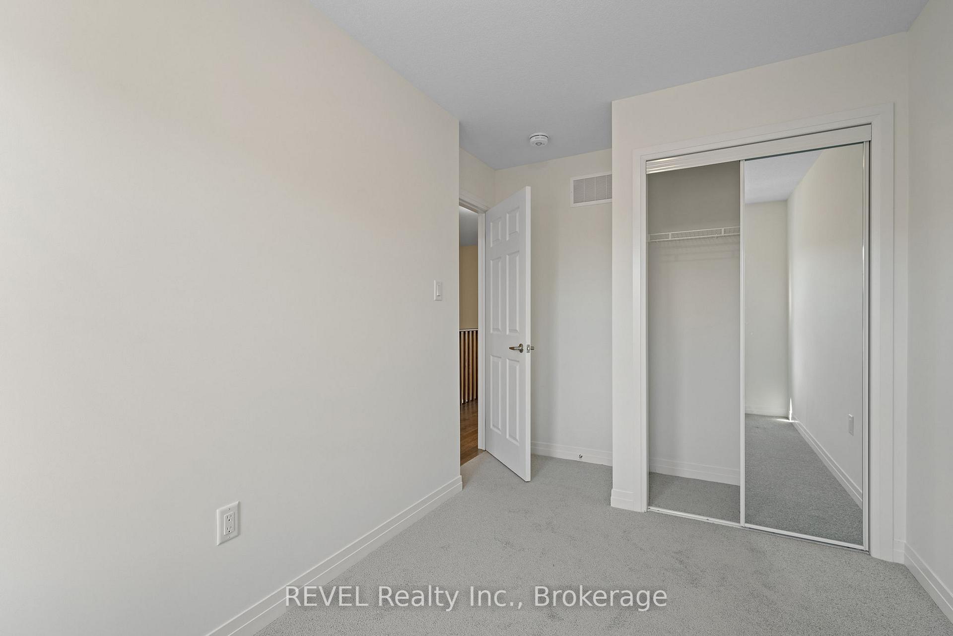 Photo 26 of 39 Lilac Lane, Springwater, Midhurst — HOMEH
