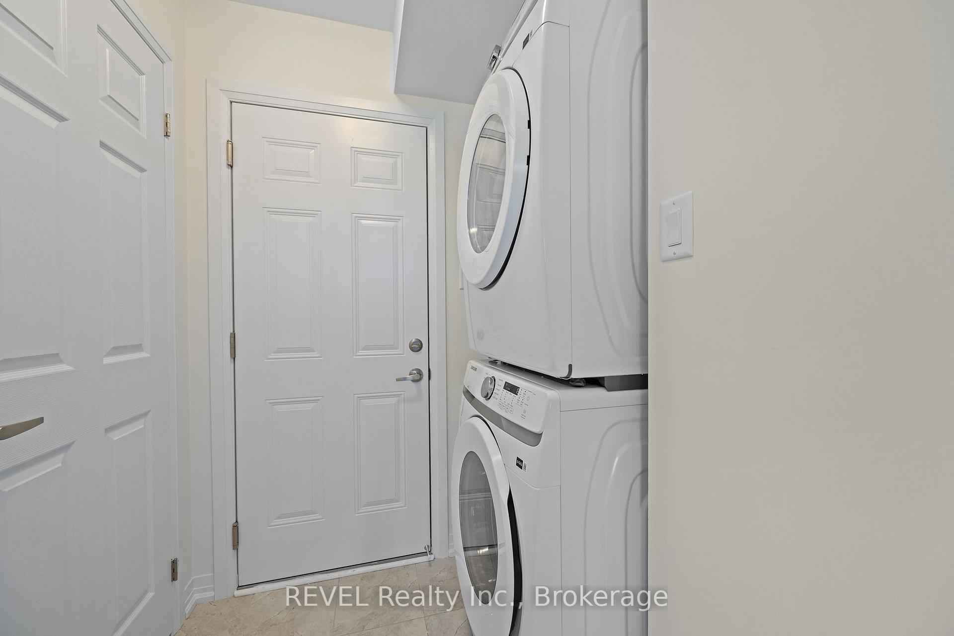 Photo 35 of 39 Lilac Lane, Springwater, Midhurst — HOMEH