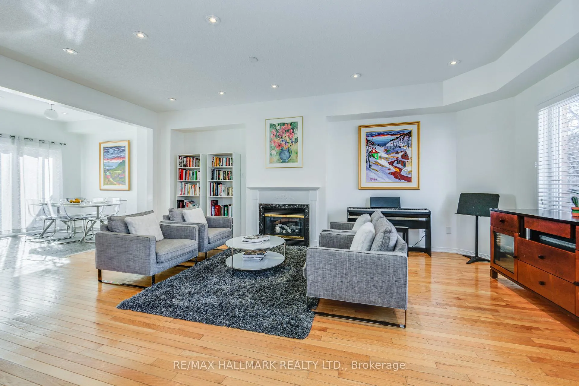 Photo 4 of 10 Filmic Lane, Toronto, South Riverdale — HOMEH