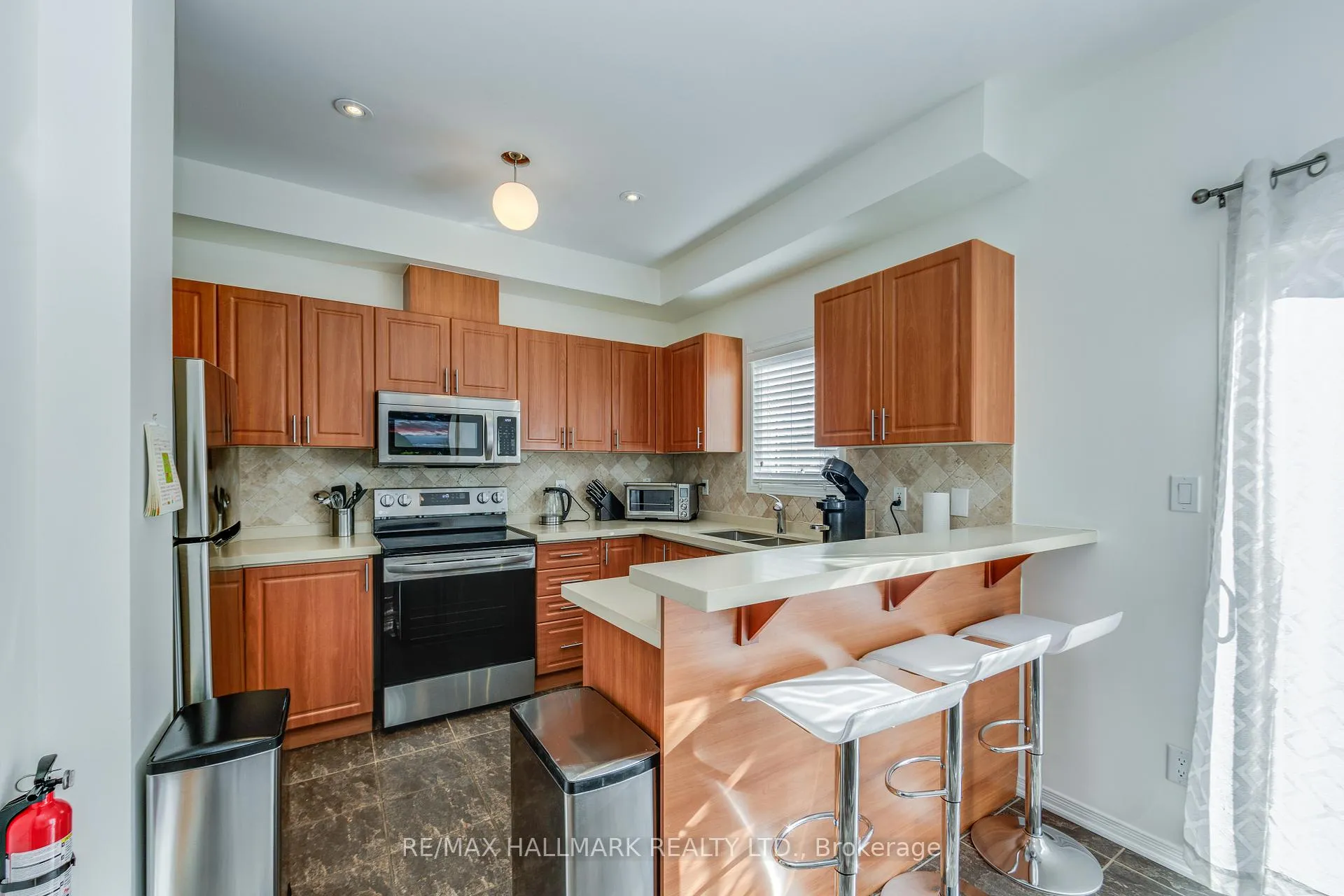 Photo 7 of 10 Filmic Lane, Toronto, South Riverdale — HOMEH