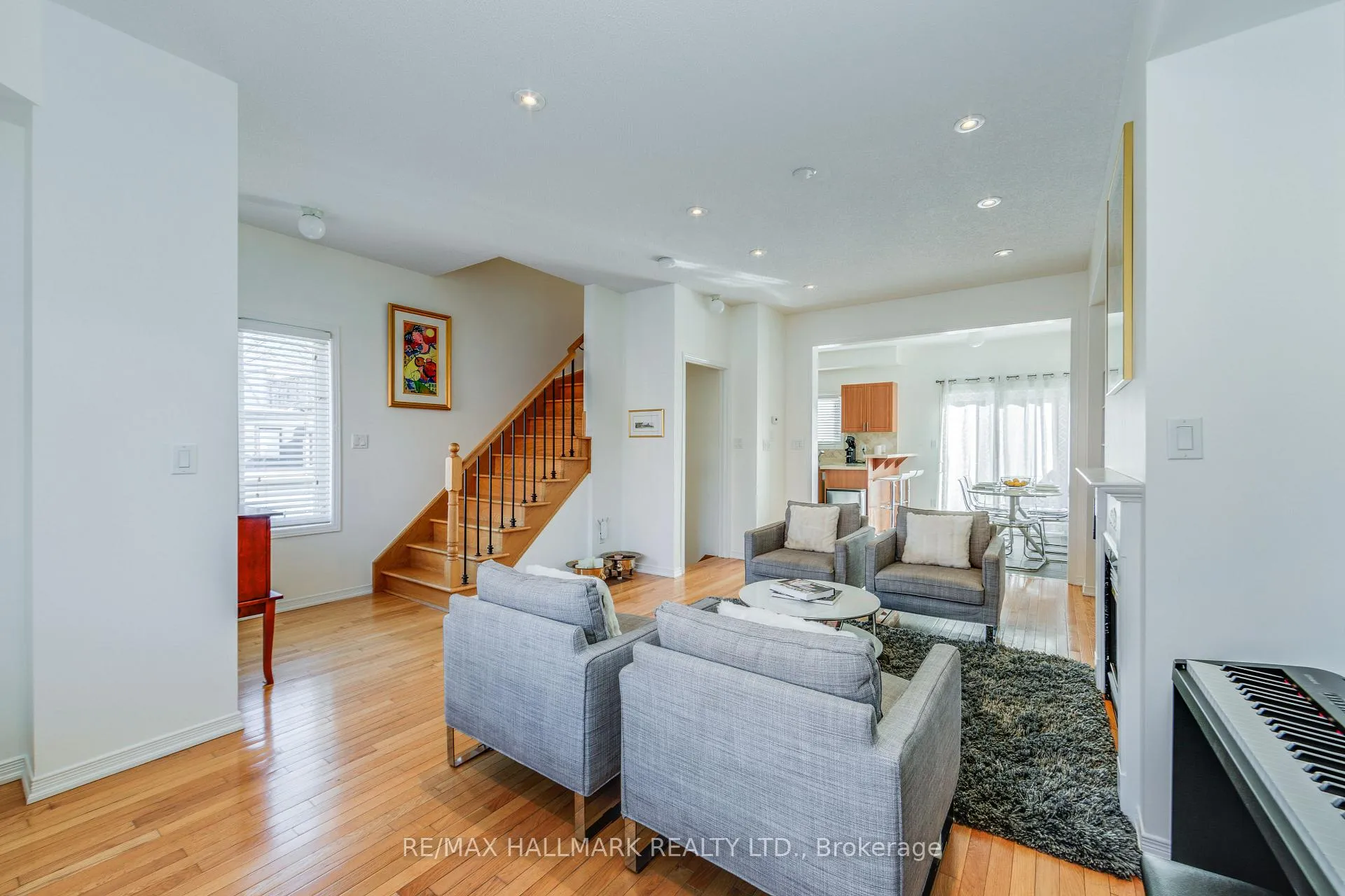 Photo 15 of 10 Filmic Lane, Toronto, South Riverdale — HOMEH
