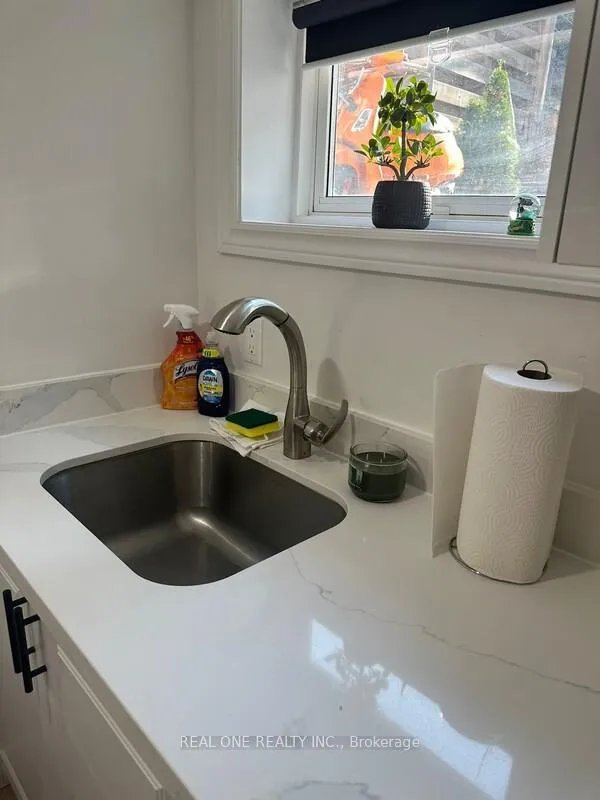 Photo 4 of Unit 1, 124 malvern Avenue, Toronto, East End-Danforth — HOMEH