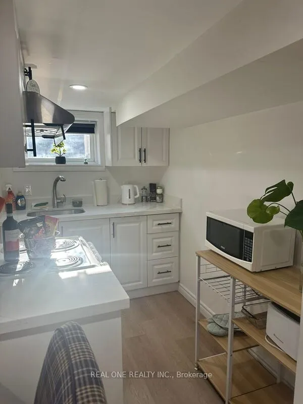 Photo 6 of Unit 1, 124 malvern Avenue, Toronto, East End-Danforth — HOMEH
