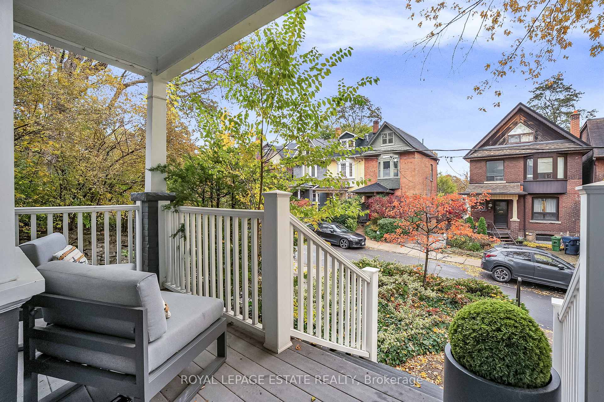 Photo 5 of 180 Withrow Avenue, Toronto, North Riverdale — HOMEH